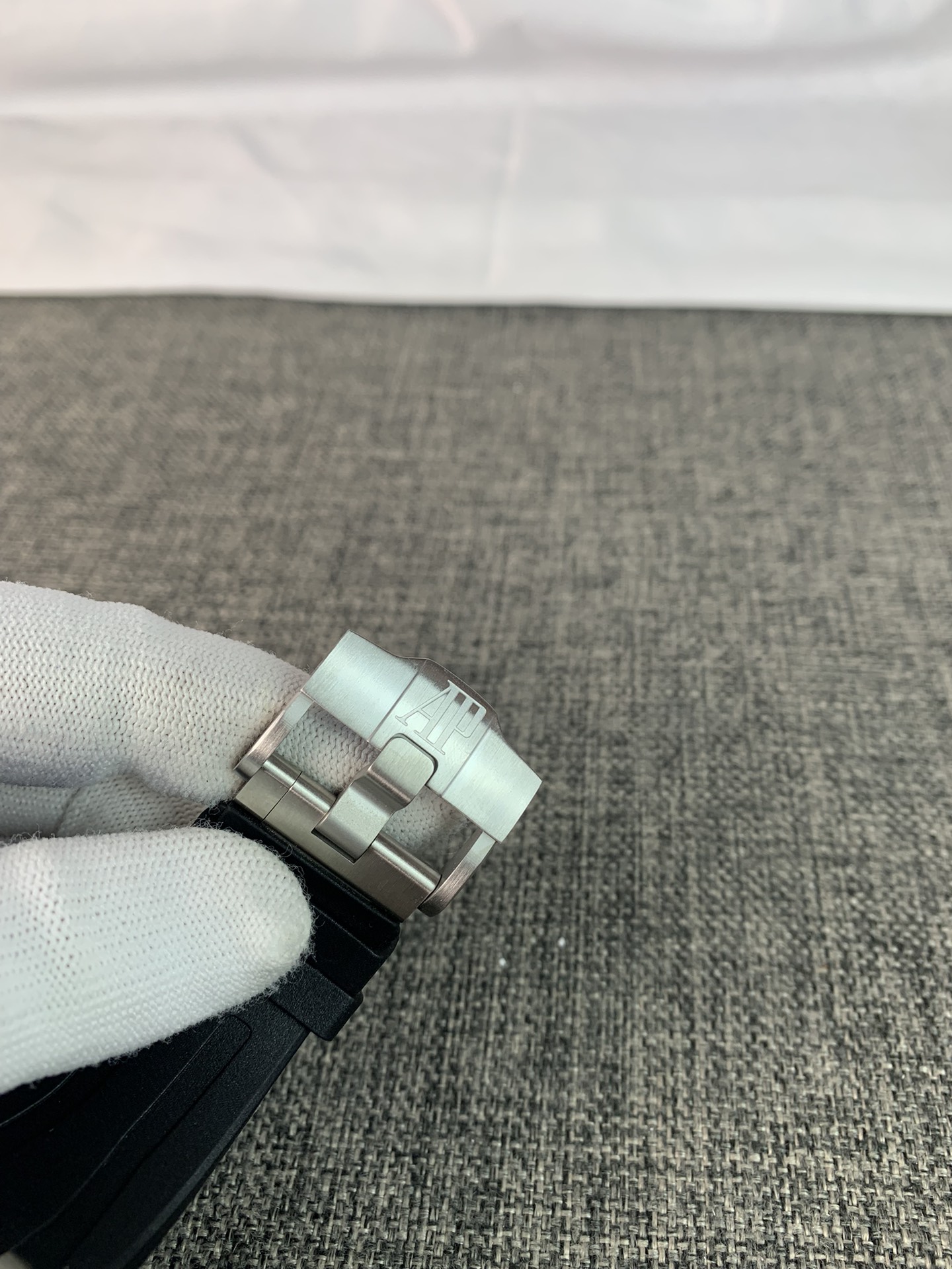 Replica Audemars Piguet Mens 26420SO.OO.A002CA.01