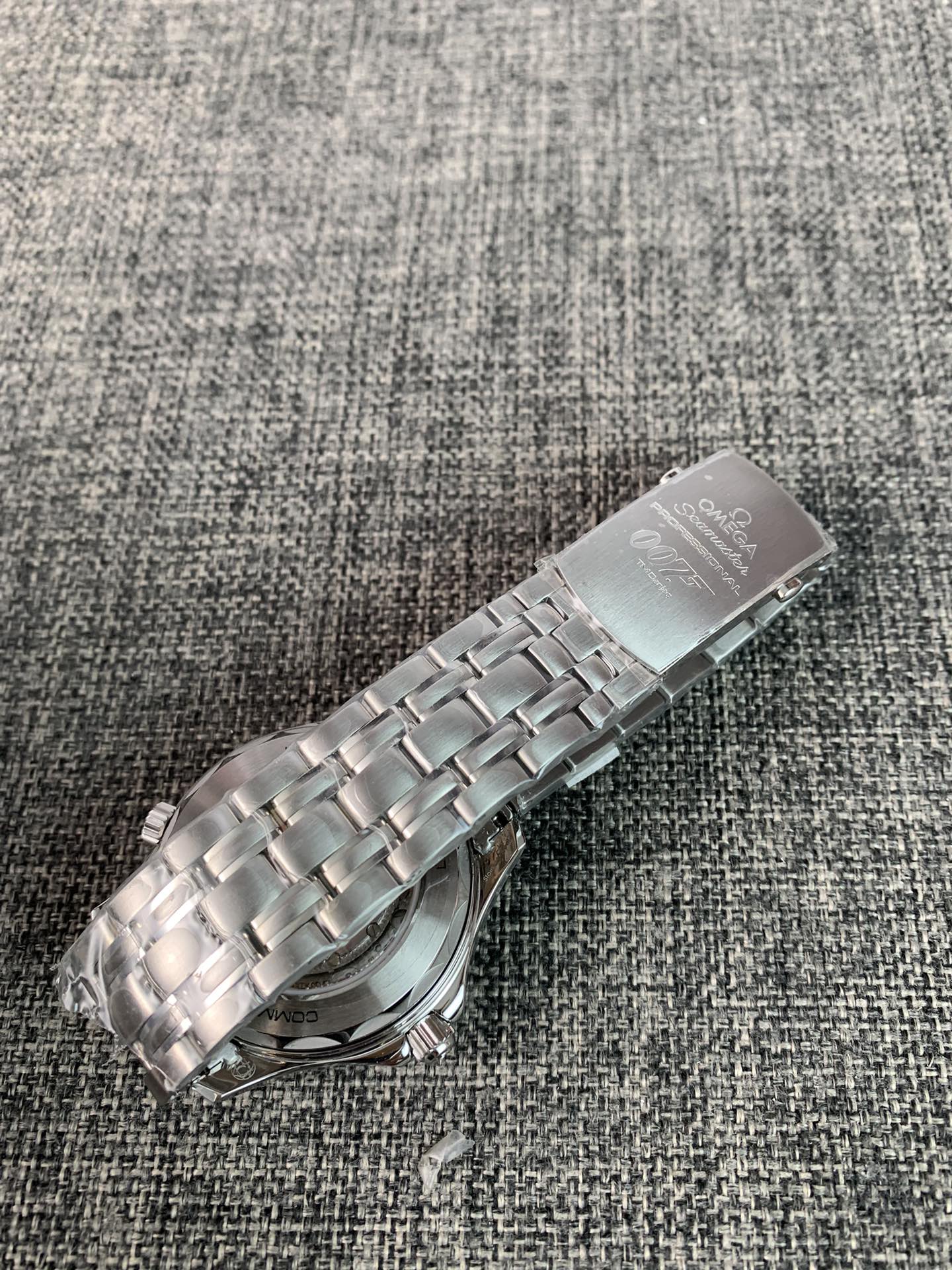 Replica Omega Men Speedmaster 212.32.41.20.04.001