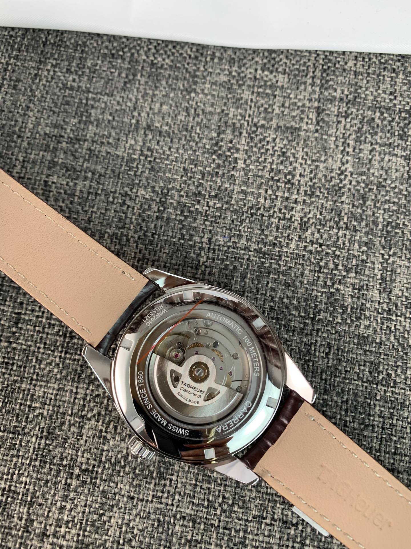 Replica Tag Heuer Men Carrera Calibre 5 Day Date 41mm WAR201C.FC6266 3 Replica Tag Heuer Men Carrera Calibre 5 Day Date 41mm WAR201C.FC6266