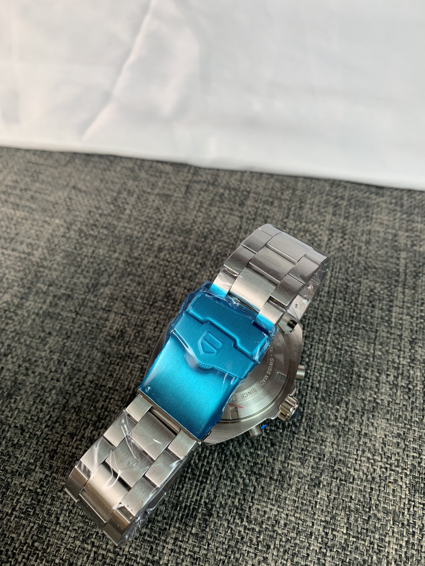 Replica Tag Heuer Men Formula 1 Chronograph Quartz 43mm CAZ1014.BA0842 3 Replica Tag Heuer Men Formula 1 Chronograph Quartz 43mm CAZ1014.BA0842