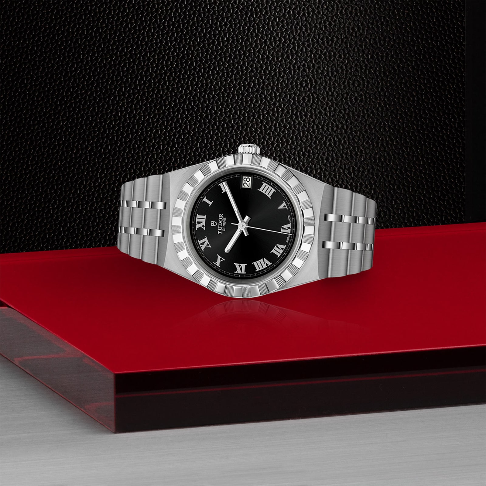Replica Tudor Royal Date M28400-0003 3 Replica Tudor Royal Date M28400-0003
