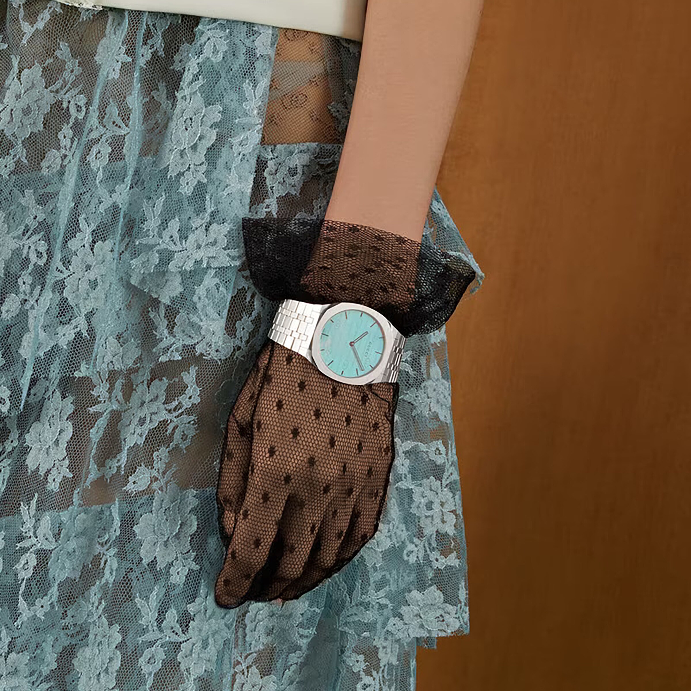 Replica Gucci 25H details 38mm in Steel YA163409