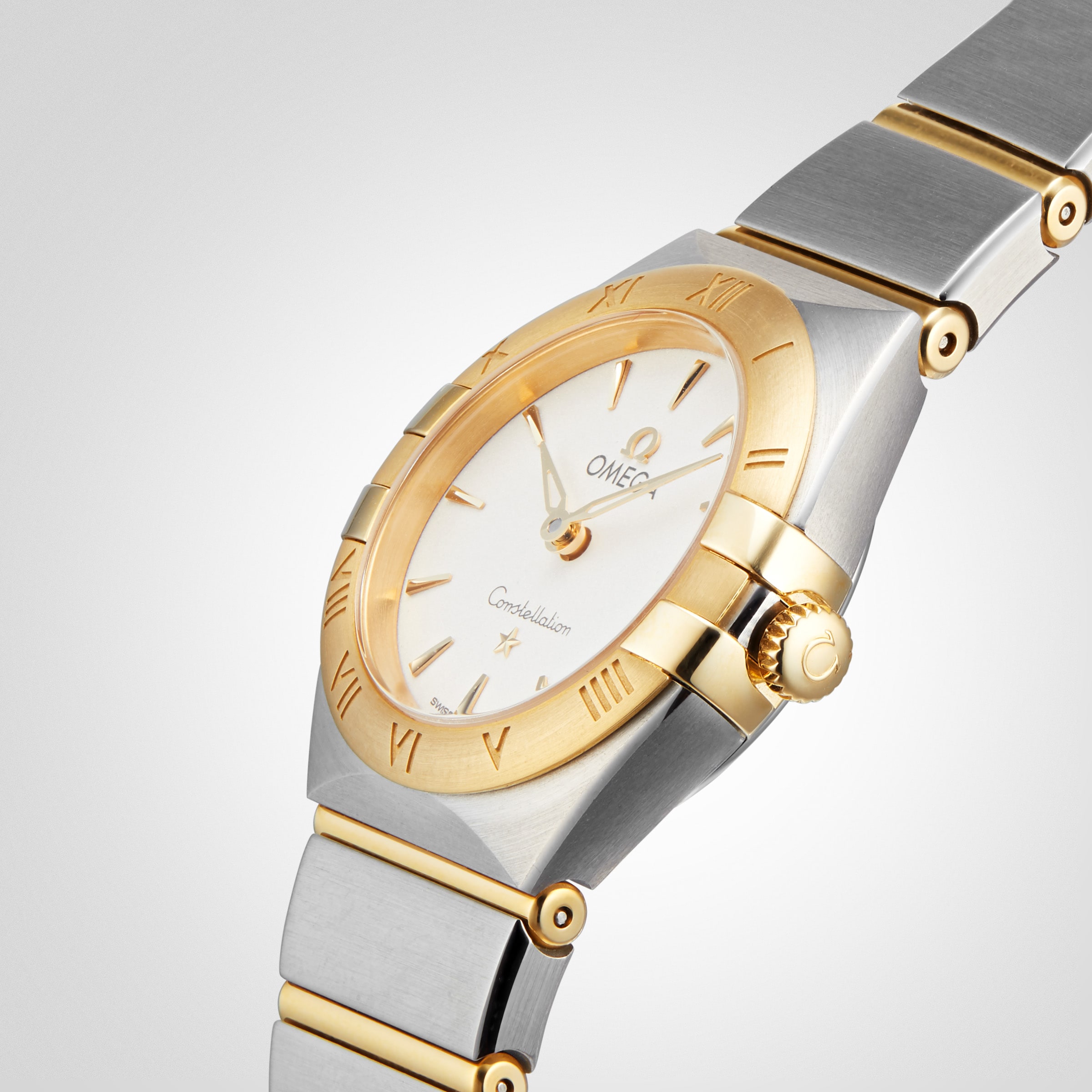 Replica Omega Constellation Manhattan 25mm Ladies details O13120256002002 3 Replica Omega Constellation Manhattan 25mm Ladies details O13120256002002