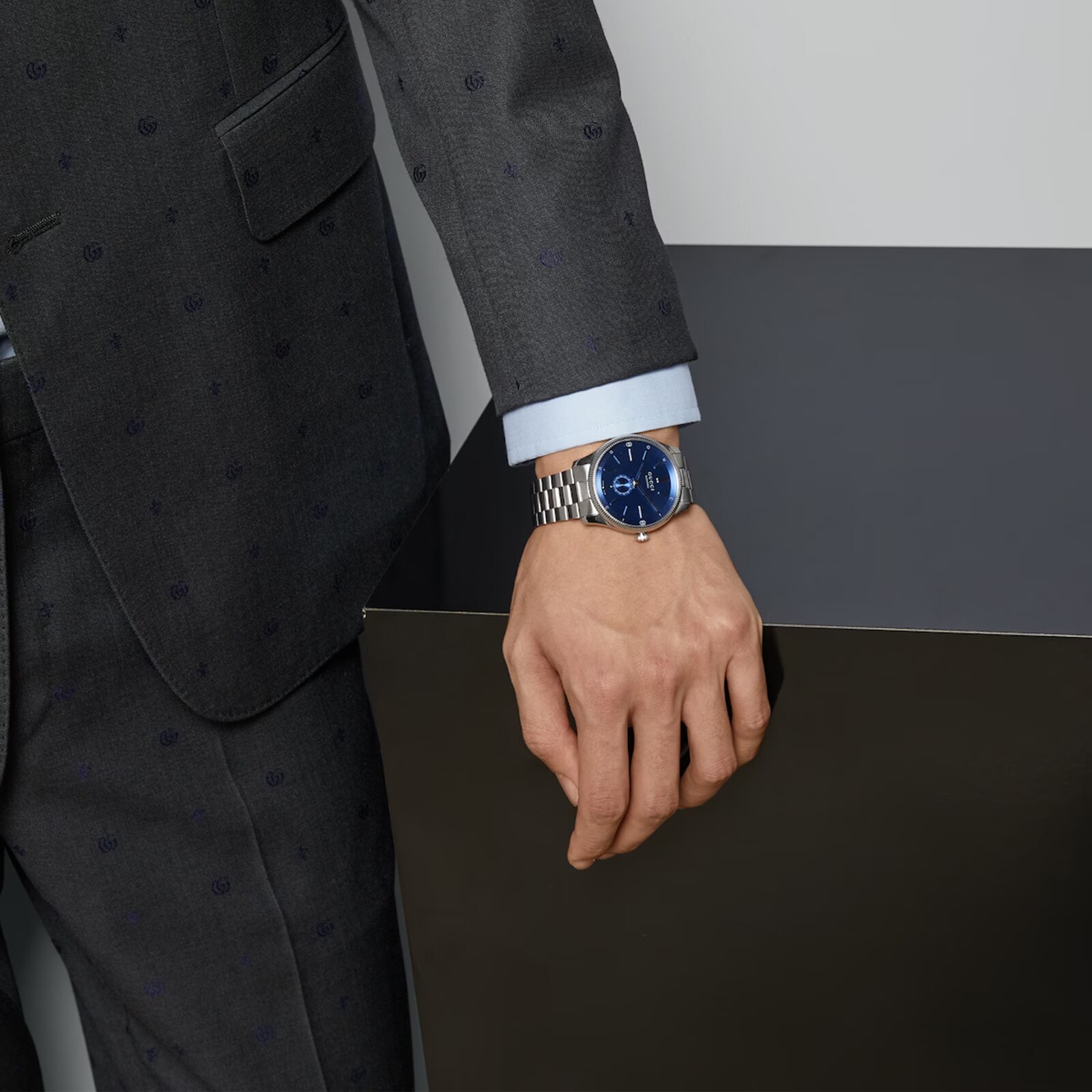 Replica Gucci G-Timeless 40mm Mens details YA126389