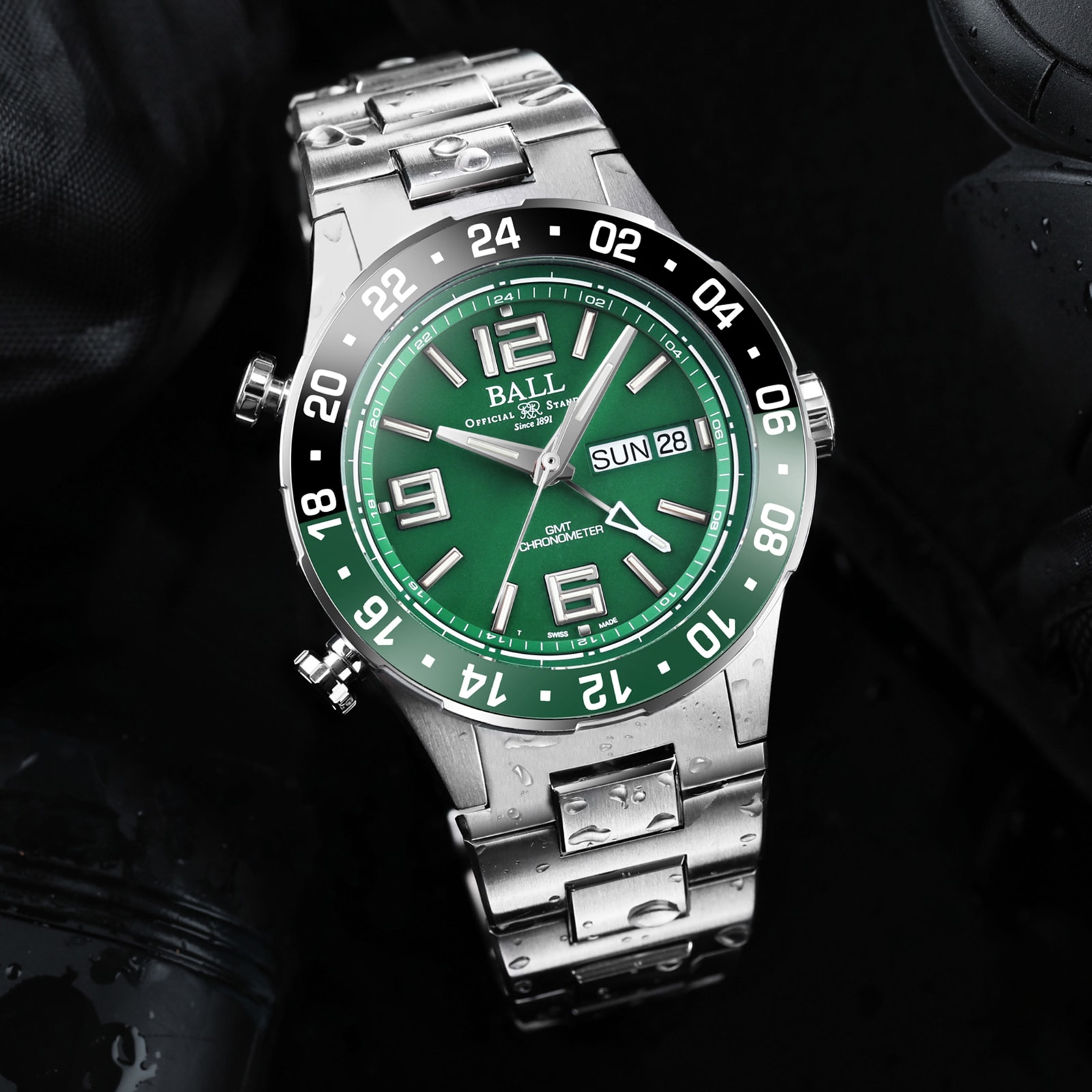Replica BALL Roadmaster Marine GMT Ceramic Limited Edition 40mm Mens details Green DG3030B-S2C-GR 3 Replica BALL Roadmaster Marine GMT Ceramic Limited Edition 40mm Mens details Green DG3030B-S2C-GR