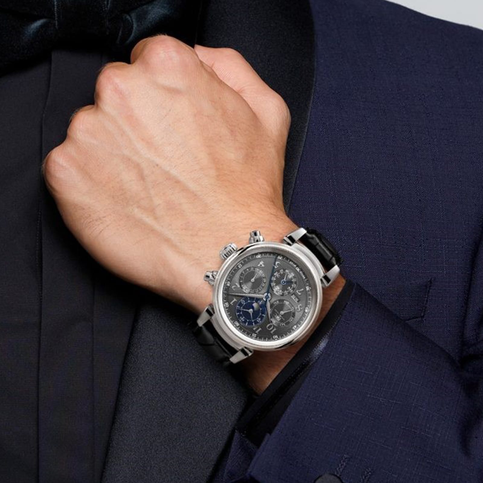Replica IWC Da Vinci Perpetual Calendar 43mm Mens details IW392103 3 Replica IWC Da Vinci Perpetual Calendar 43mm Mens details IW392103