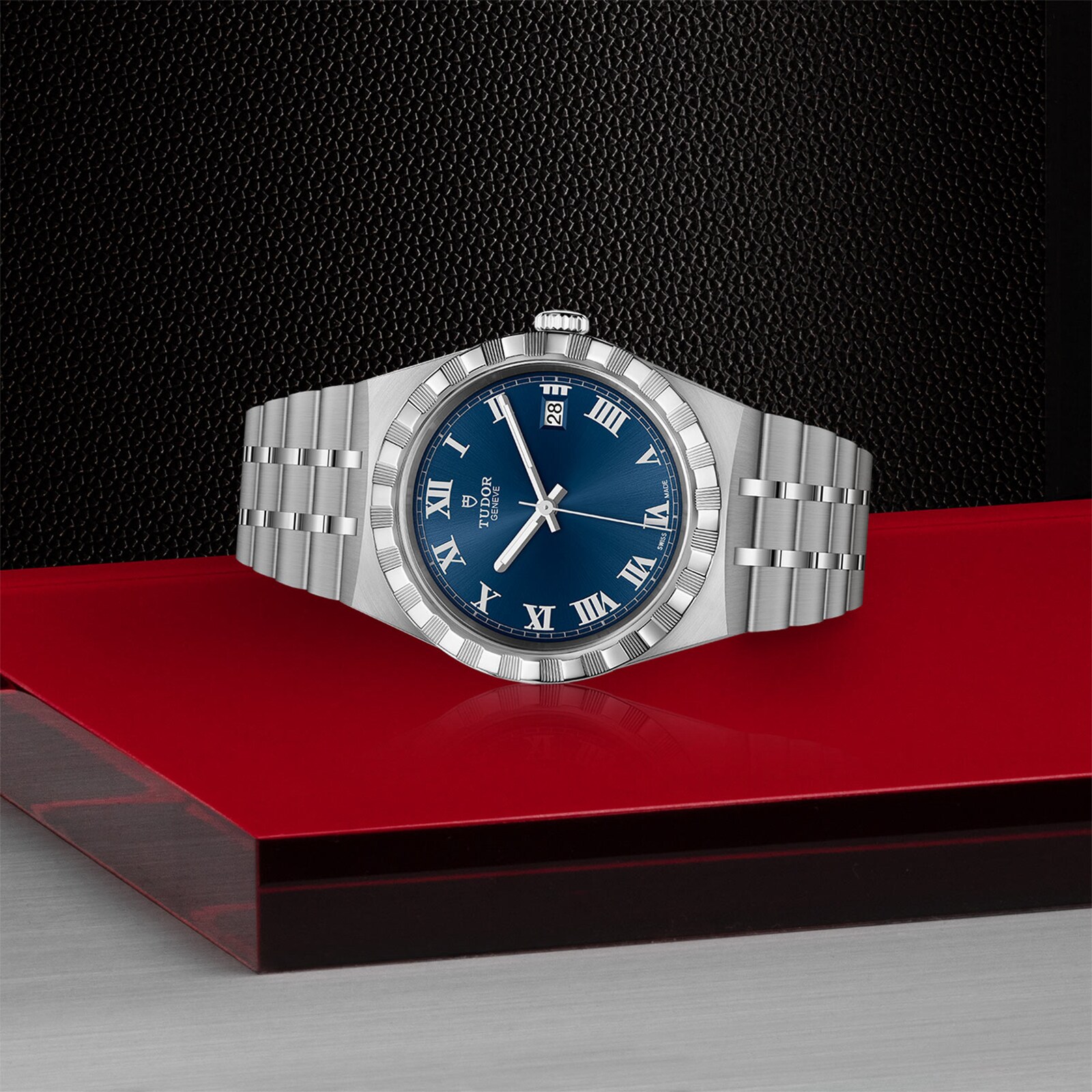 Replica Tudor Royal Date 38mm Stainless Steel M28500-0005 3 Replica Tudor Royal Date 38mm Stainless Steel M28500-0005