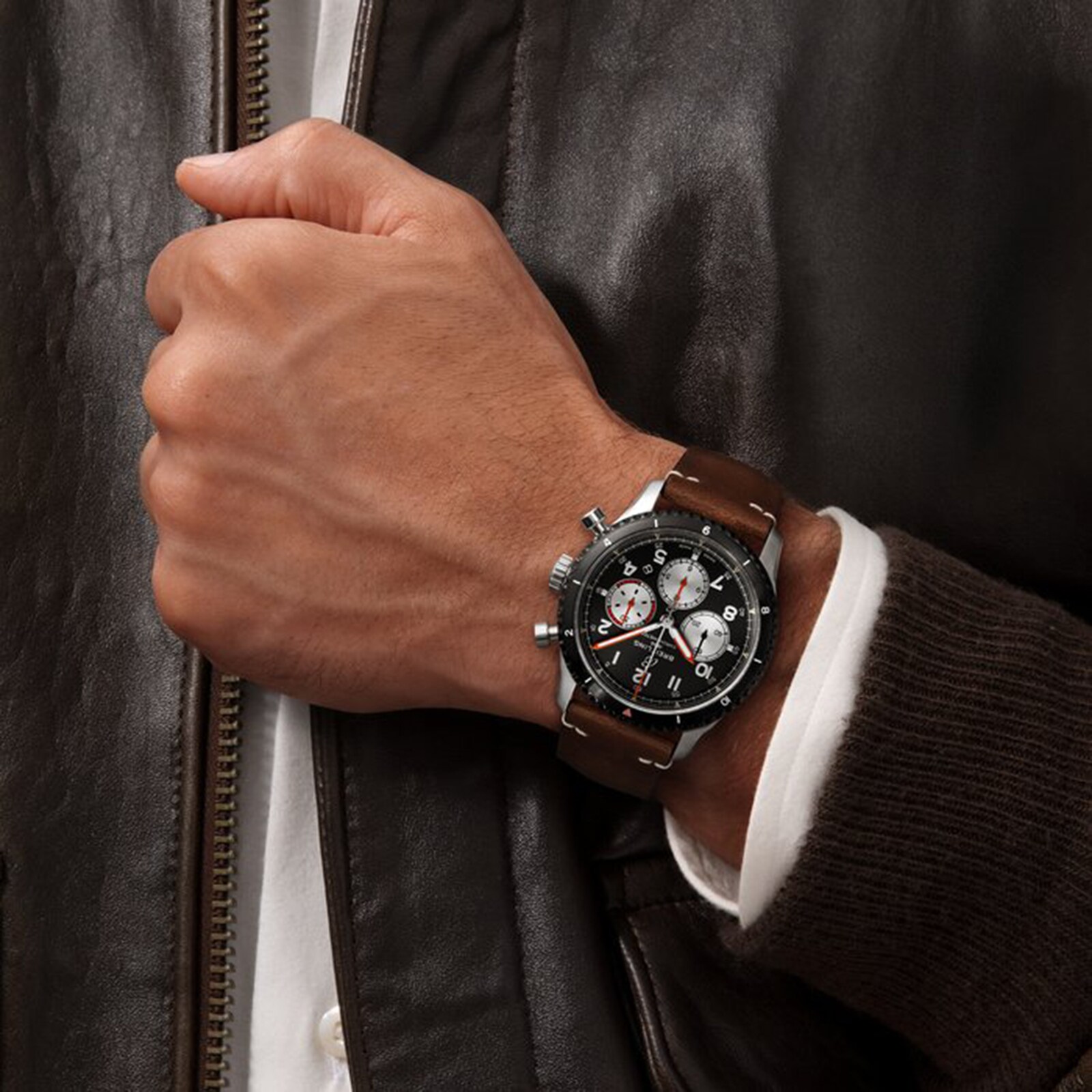Replica Breitling Aviator 8 B01 Chronograph 43 Mosquito details AB01194A1B1X2