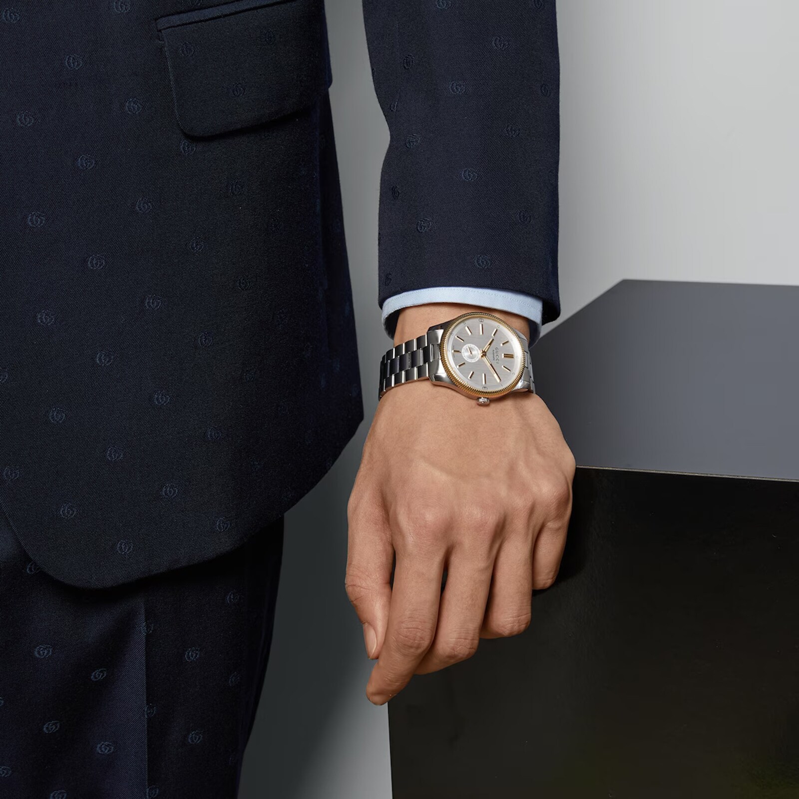 Replica Gucci G-Timeless 40mm Mens details YA126390
