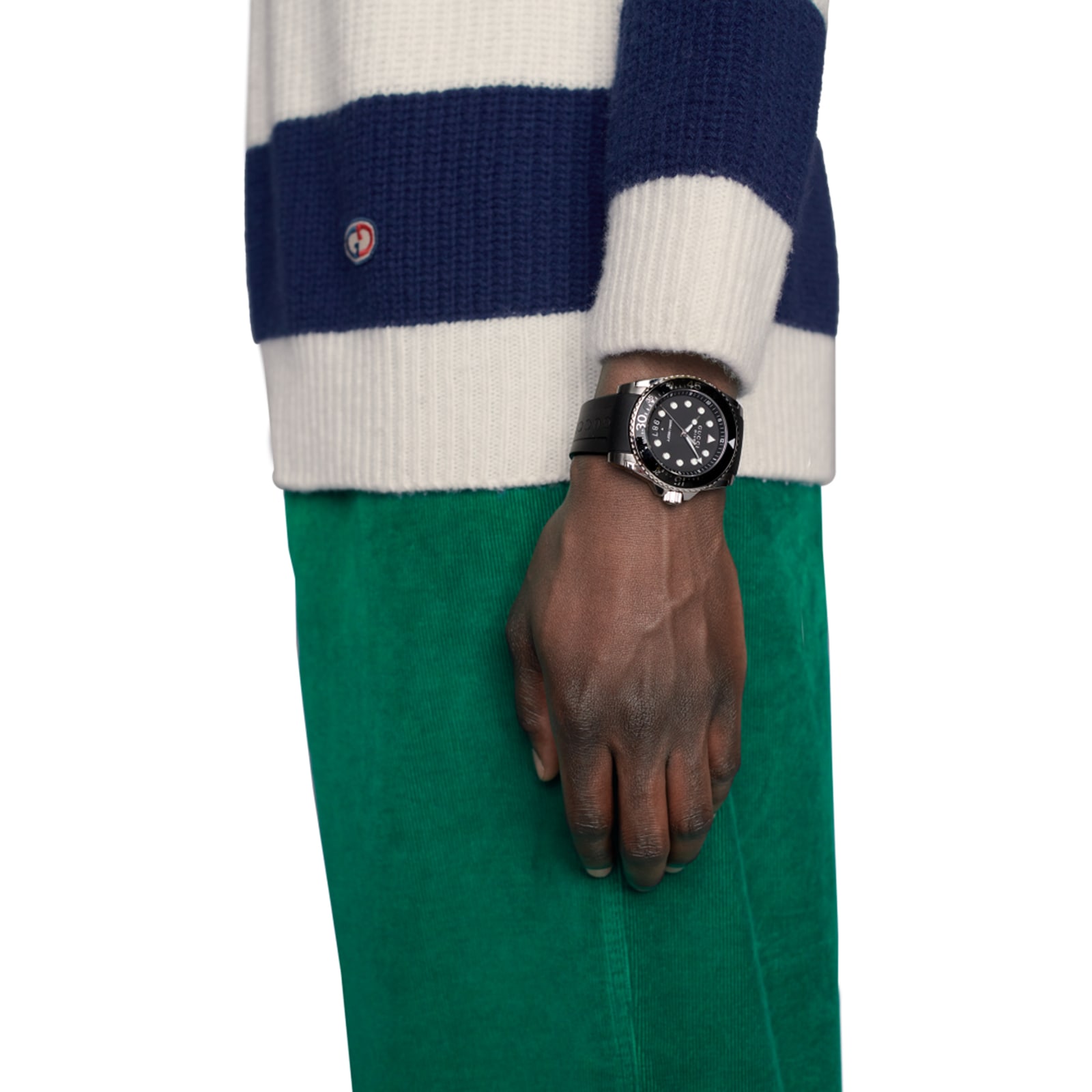 Replica Gucci Gucci Dive details 45mm YA136204B 3 Replica Gucci Gucci Dive details 45mm YA136204B