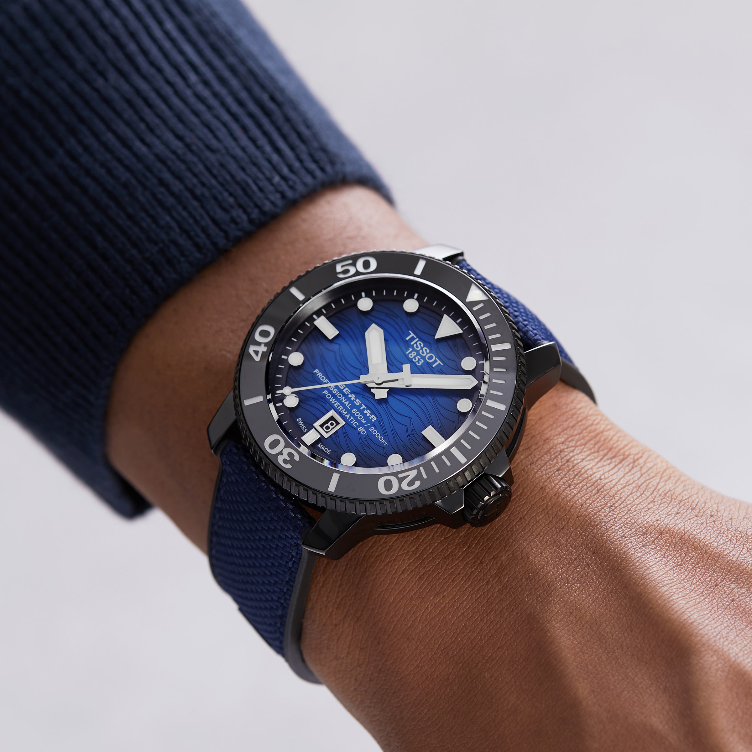 Replica Tissot Seastar 2000 Powermatic 46mm Mens details T1206073704100