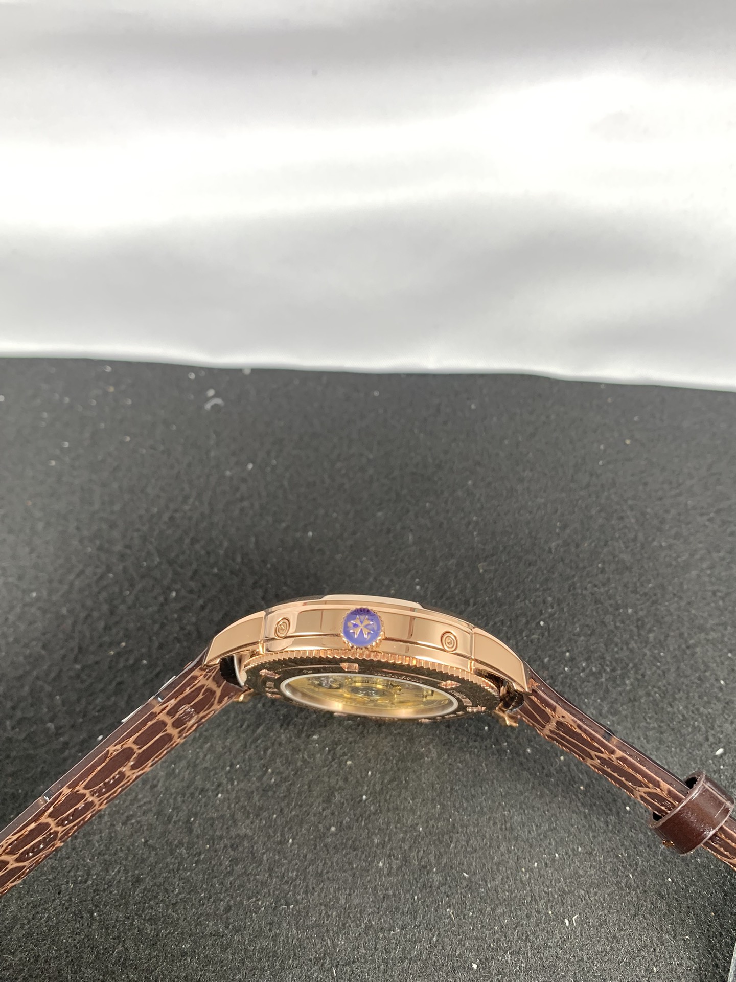 Replica Vacheron Constantin Mens 4010T/000G-B740