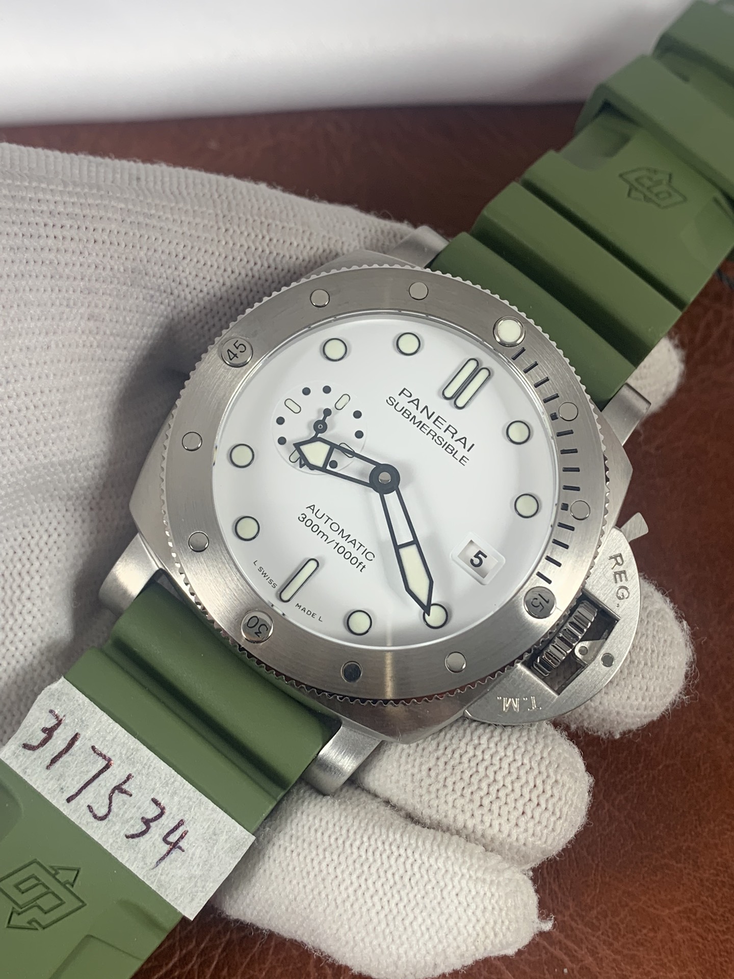 Replica Panerai Men Luminor PAM1226 4 Replica Panerai Men Luminor PAM1226