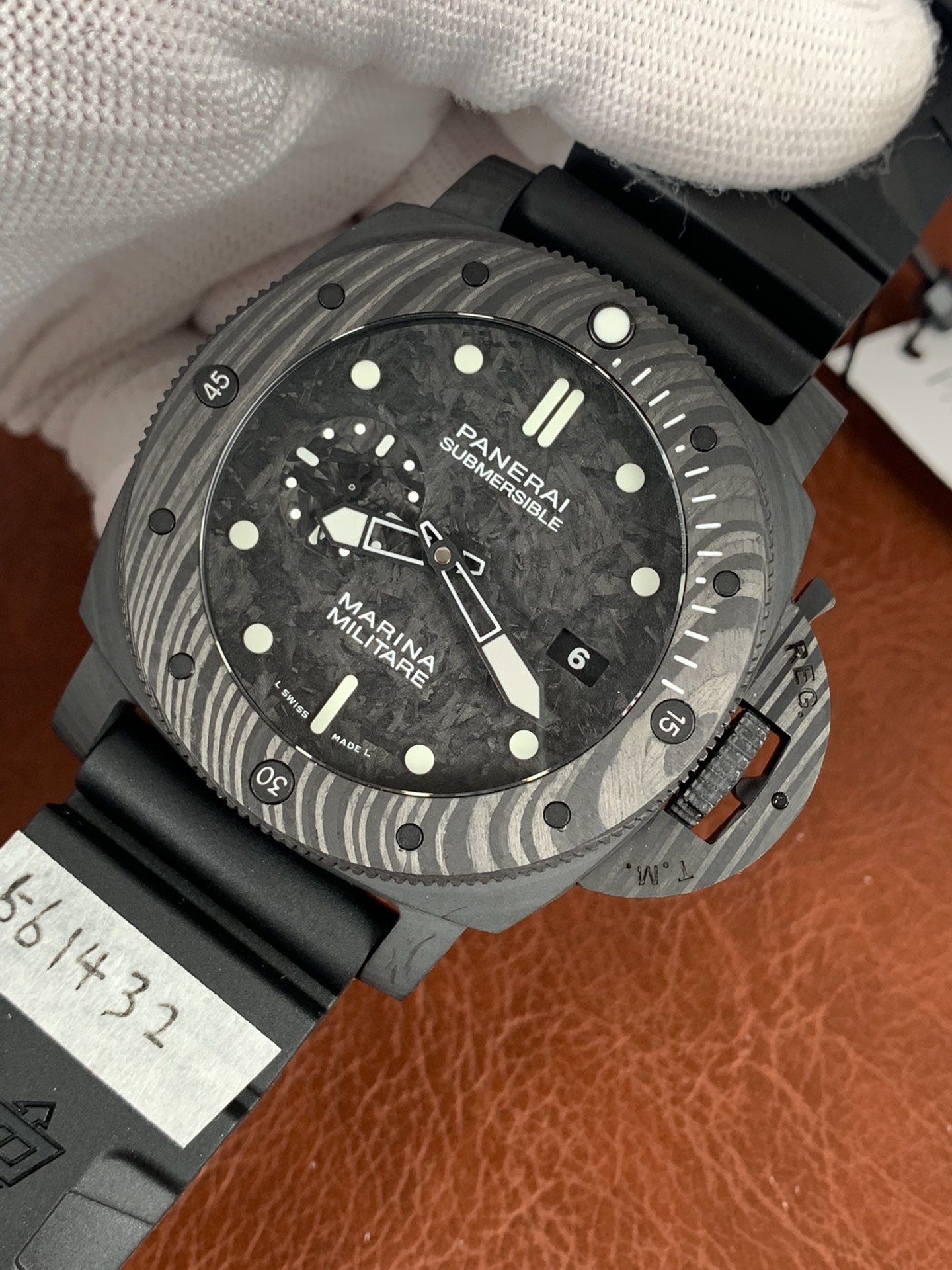 Replica Panerai Men Submersible PAM 979 4 Replica Panerai Men Submersible PAM 979