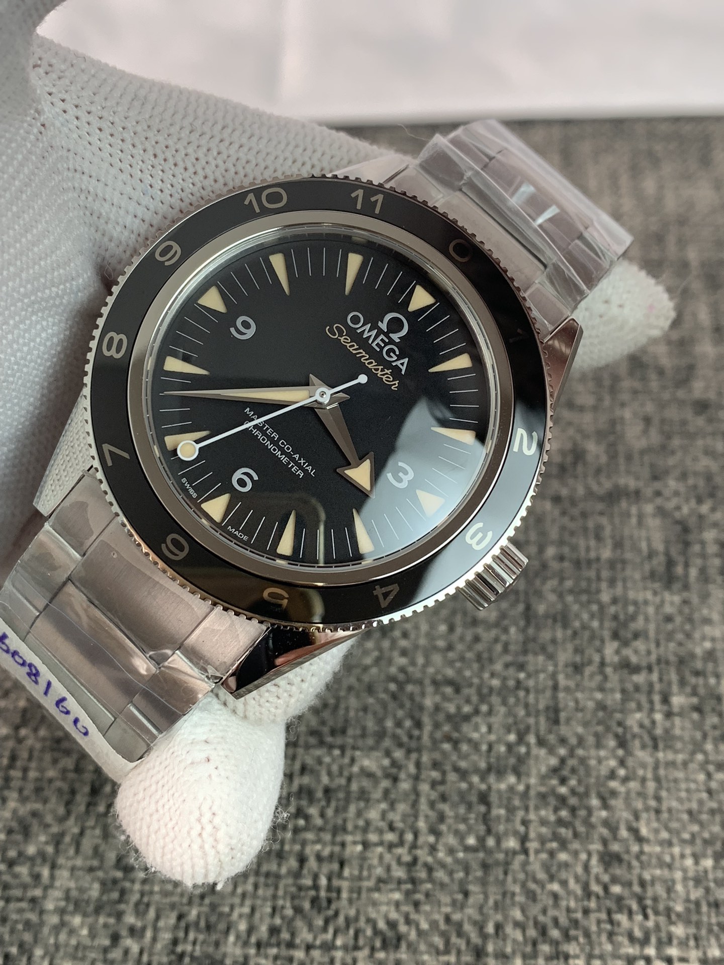 Replica Omega Men 233.32.41.21.01.001 4 Replica Omega Men 233.32.41.21.01.001