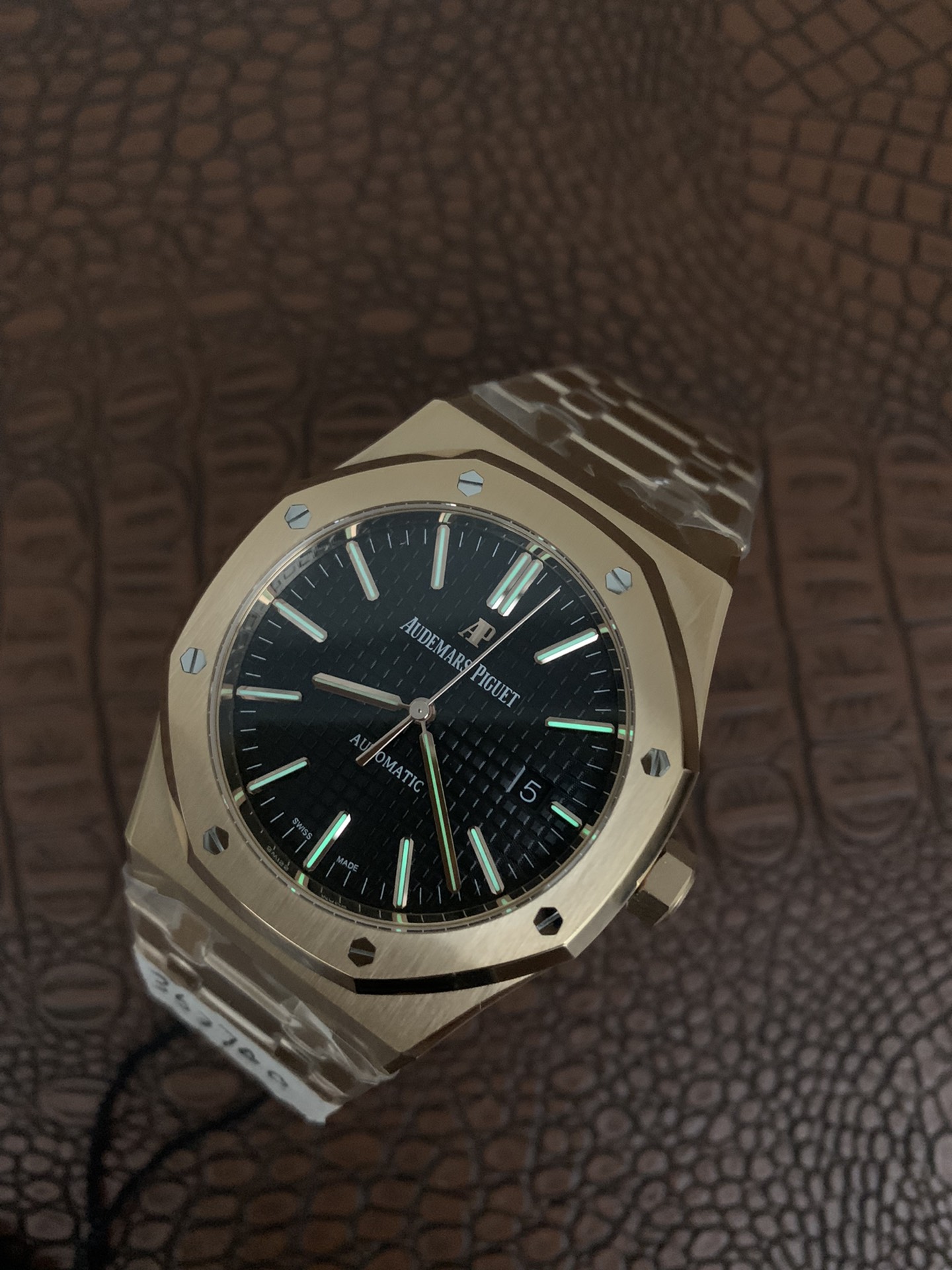 Replica Audemars Piguet Men Royal Oak Ref.15400OR.OO.1220OR.01