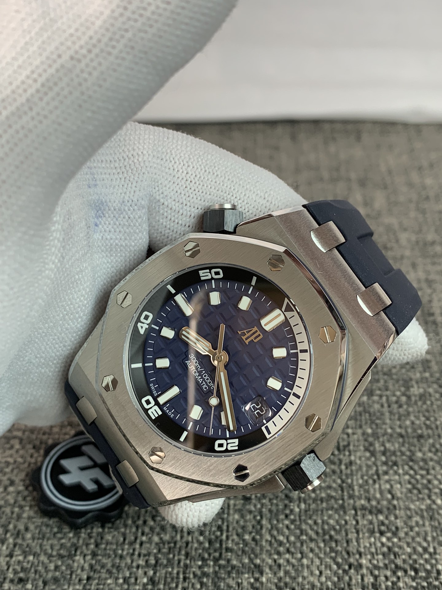 Replica Audemars Piguet Mens Ref.15720ST.OO.A027CA.01