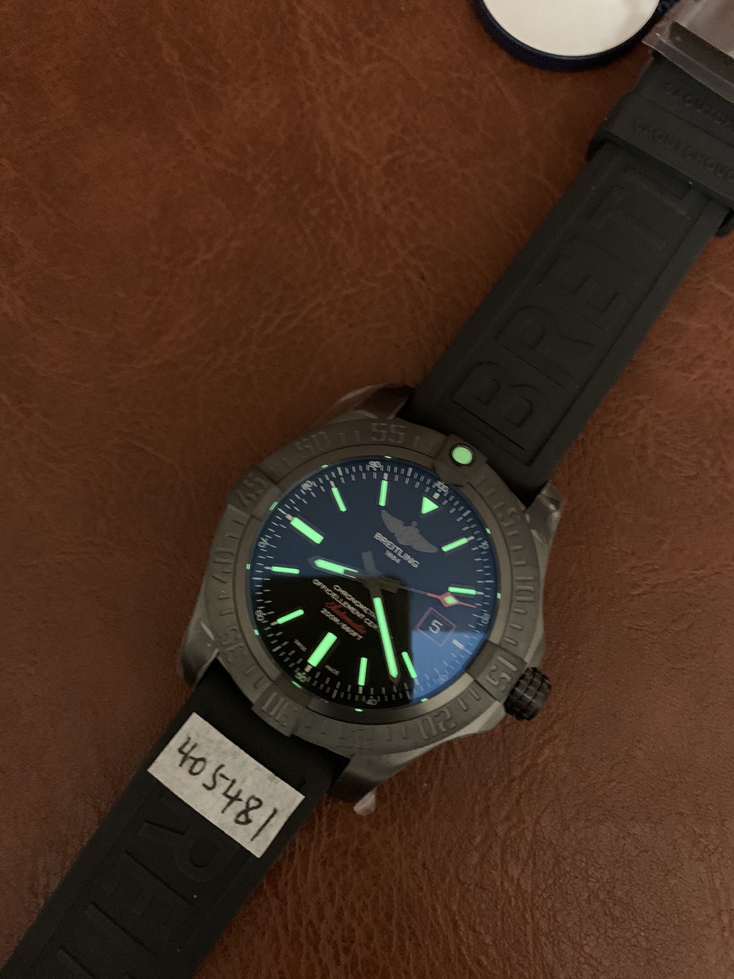 Replica Breitling Men Avenger Automatic 43 V17311101B1W1