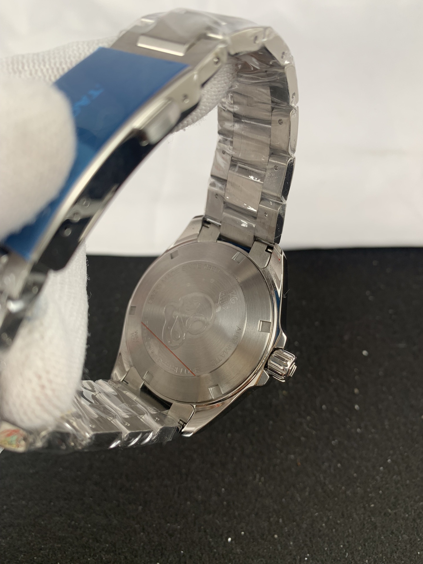 Replica Tag Heuer Men Aquaracer 300M Calibre 5 WAY2111.BA0928 4 Replica Tag Heuer Men Aquaracer 300M Calibre 5 WAY2111.BA0928