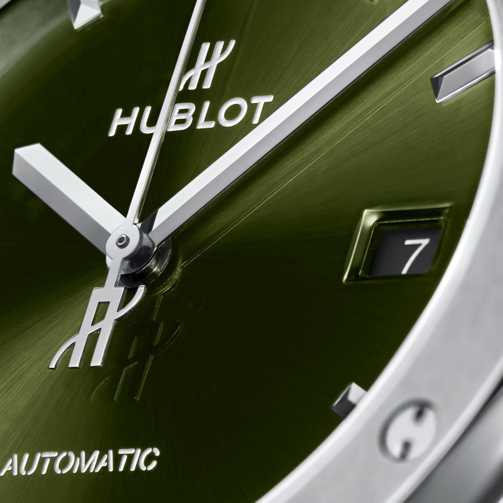 Replica Hublot Classic Fusion Titanium Green 42mm 542.NX.8970.RX