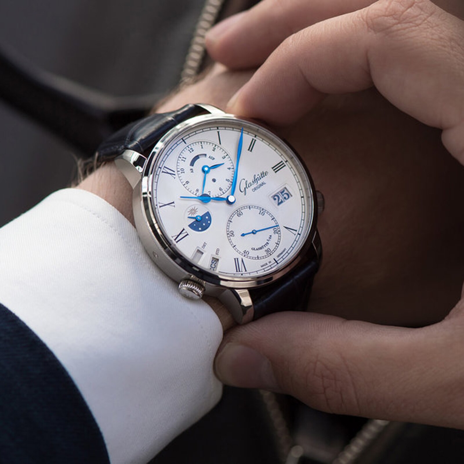 Replica Glashutte Original Senator Cosmopolite Mens details 1-89-02-03-02-30