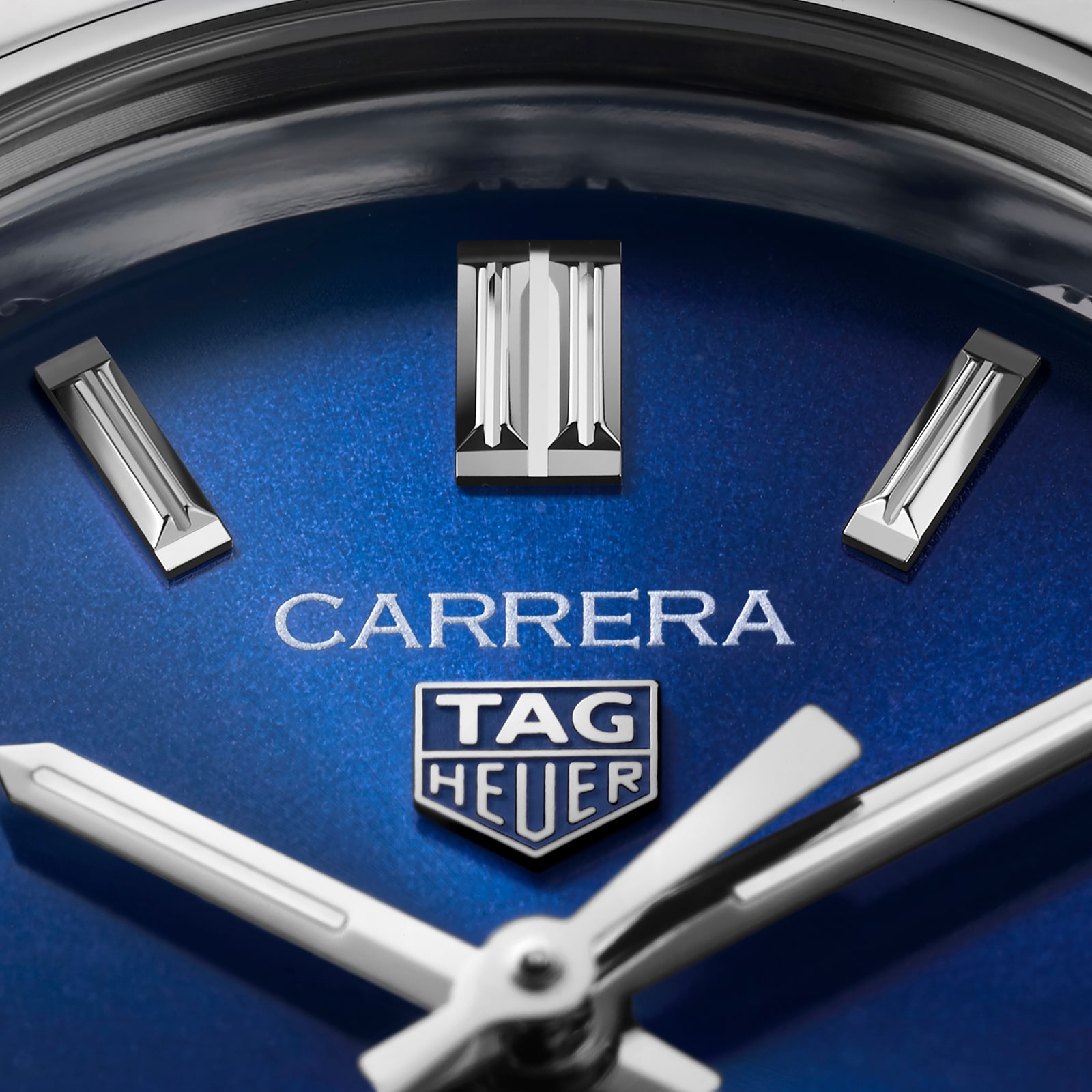 Replica TAG Heuer Carrera Three-Hand 29mm Automatic Ladies details WBN2411.BA0621 4 Replica TAG Heuer Carrera Three-Hand 29mm Automatic Ladies details WBN2411.BA0621