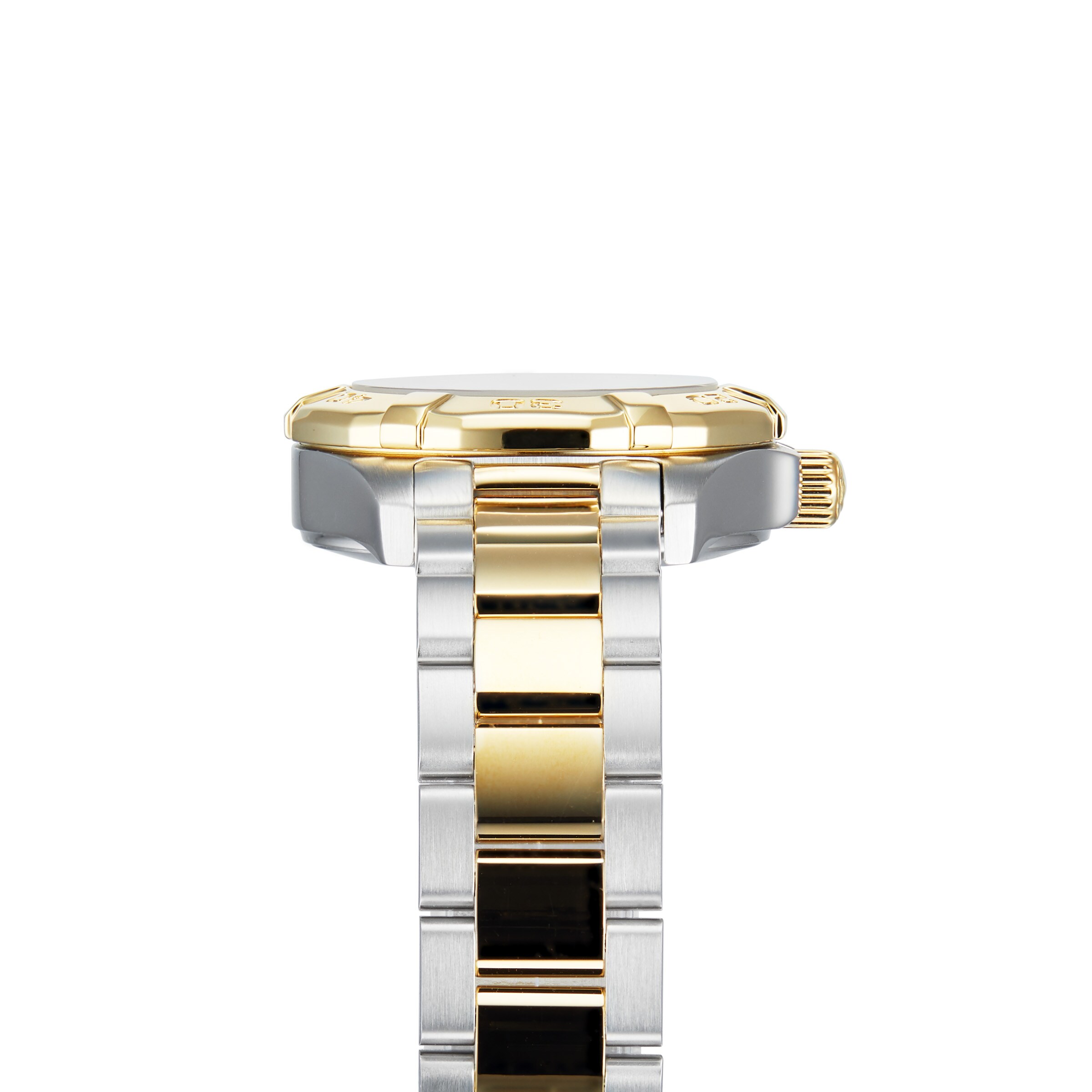 Replica TAG Heuer Aquaracer 300M 27mm Quartz Ladies details WBD1422.BB0321 4 Replica TAG Heuer Aquaracer 300M 27mm Quartz Ladies details WBD1422.BB0321