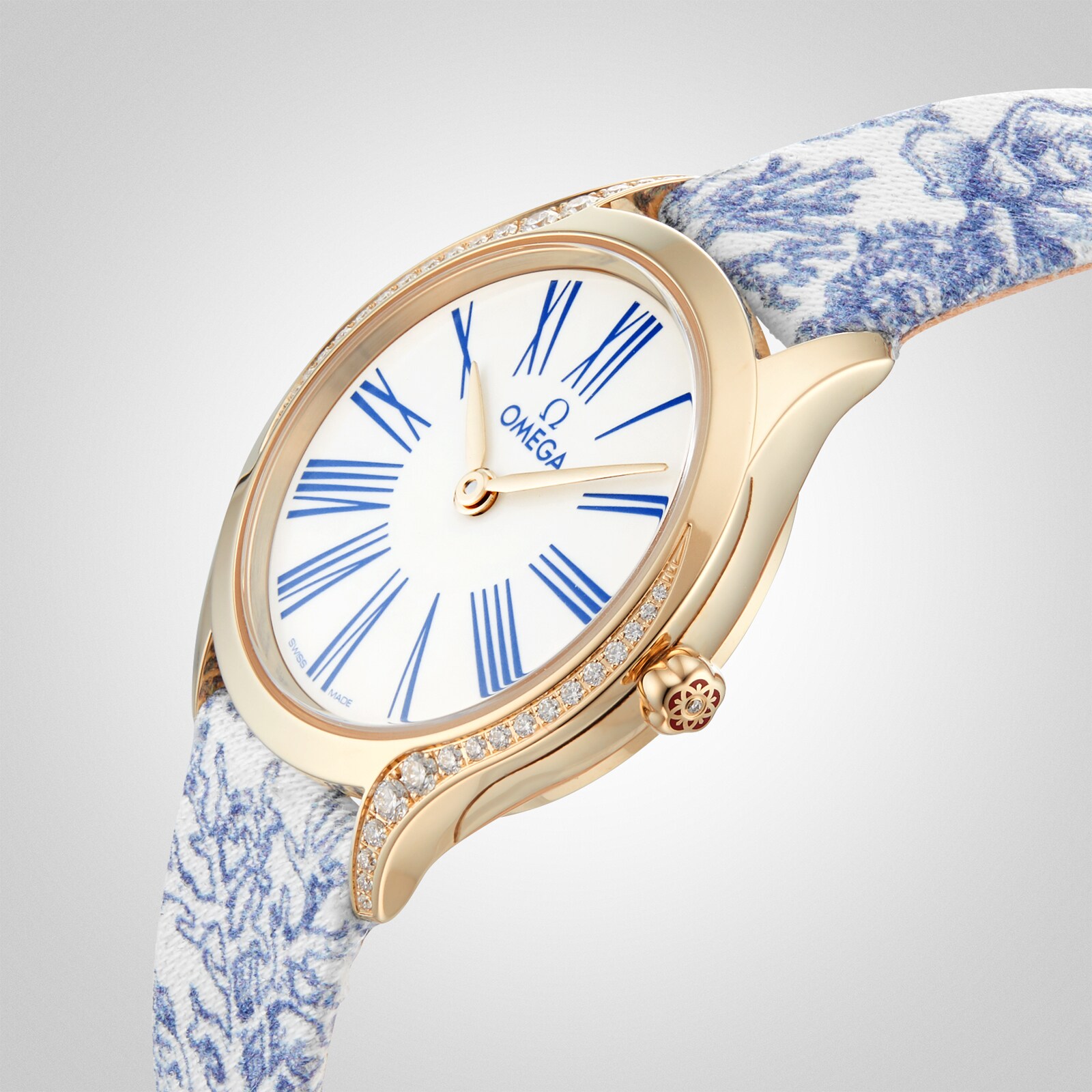 Replica Omega De Ville Mini Tresor Quartz 26mm - Moonshine Gold O42857266004001 4 Replica Omega De Ville Mini Tresor Quartz 26mm - Moonshine Gold O42857266004001