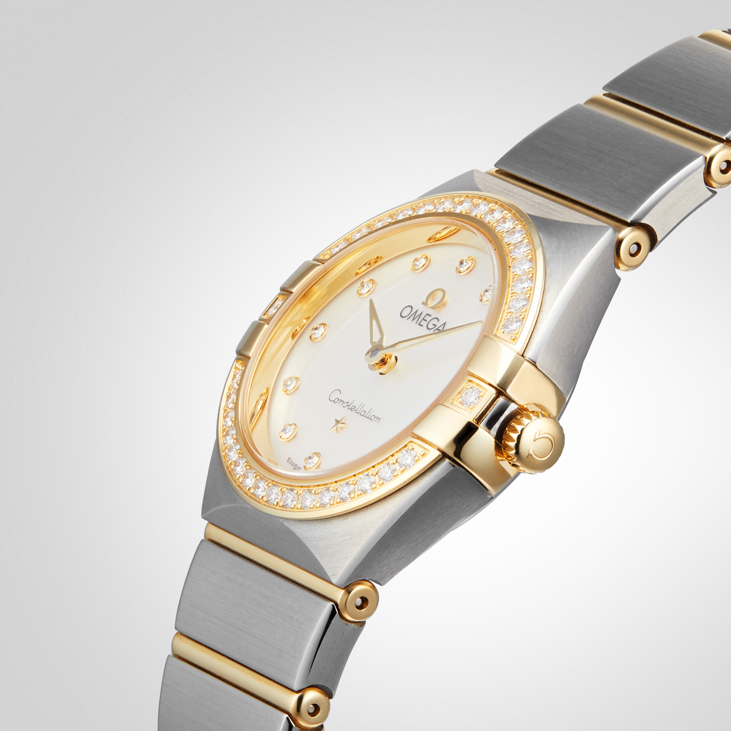 Replica Omega Constellation Manhattan 25mm Ladies details O13125256055002 4 Replica Omega Constellation Manhattan 25mm Ladies details O13125256055002