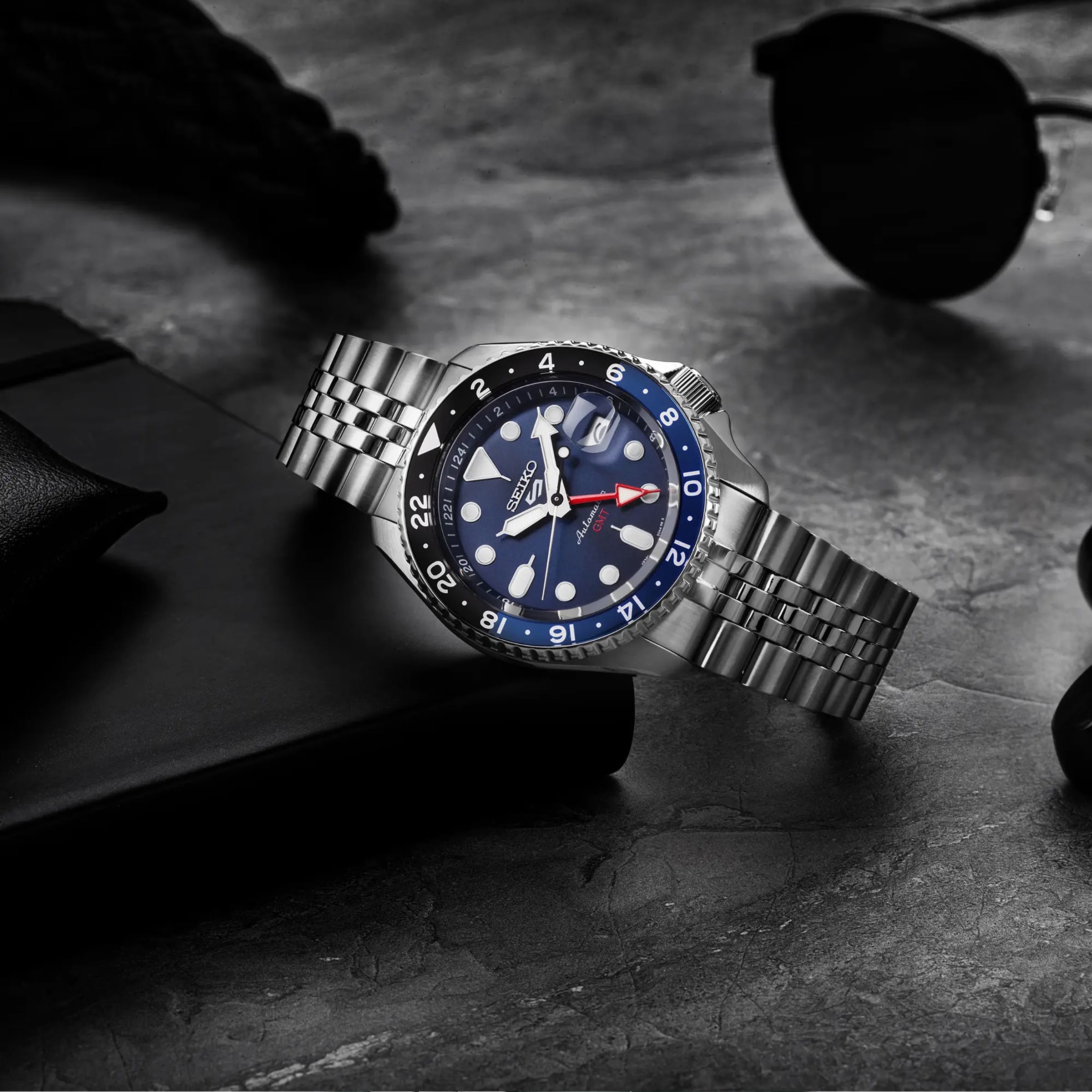 Replica Seiko 'Blueberry' GMT SKX Re-Interpretation 42.5mm Mens details SSK003K1 4 Replica Seiko 'Blueberry' GMT SKX Re-Interpretation 42.5mm Mens details SSK003K1