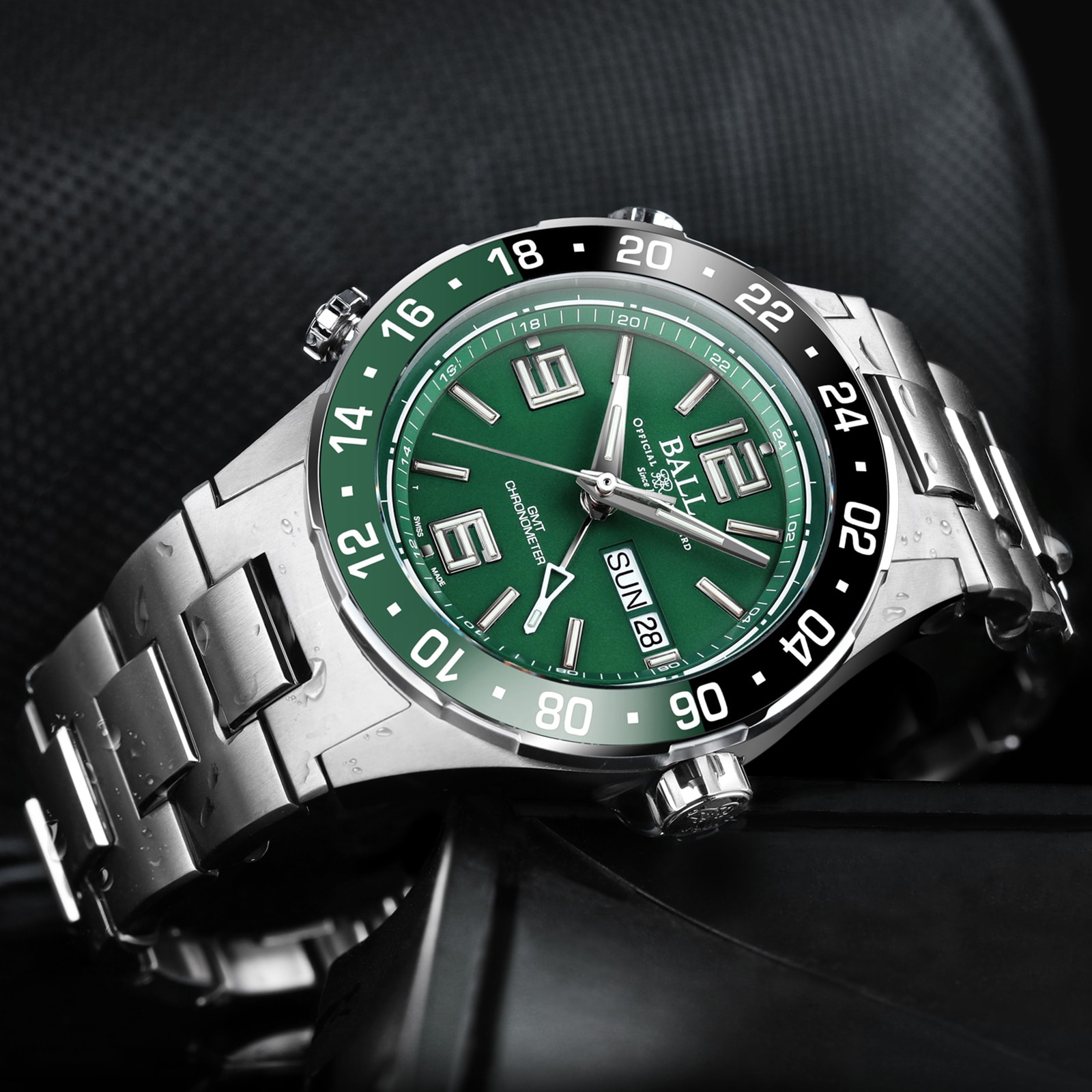 Replica BALL Roadmaster Marine GMT Ceramic Limited Edition 40mm Mens details Green DG3030B-S2C-GR 4 Replica BALL Roadmaster Marine GMT Ceramic Limited Edition 40mm Mens details Green DG3030B-S2C-GR