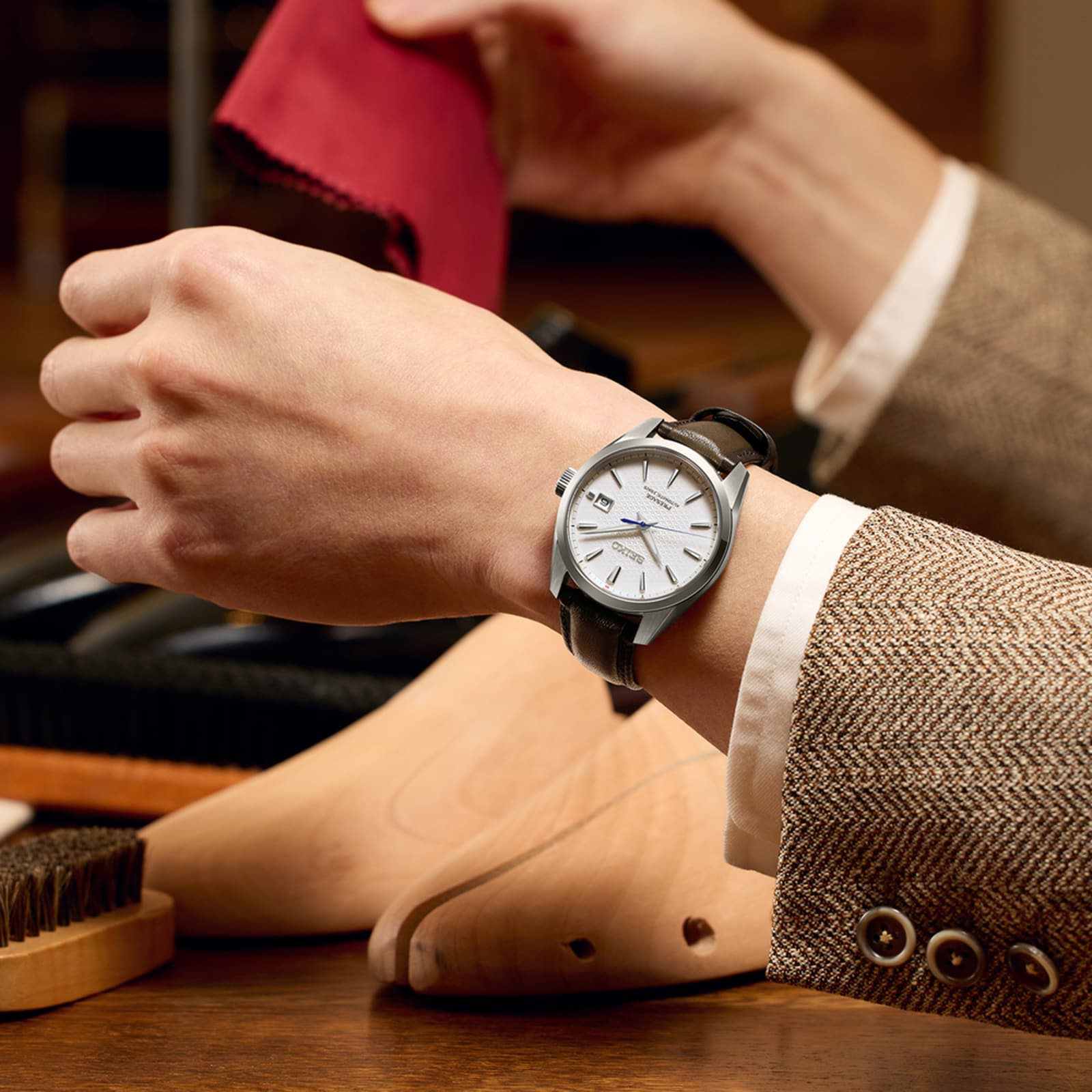 Replica Seiko Presage Sharp Edged 'Laurel' Limited Edition 40mm Mens details White SPB413J1 4 Replica Seiko Presage Sharp Edged 'Laurel' Limited Edition 40mm Mens details White SPB413J1