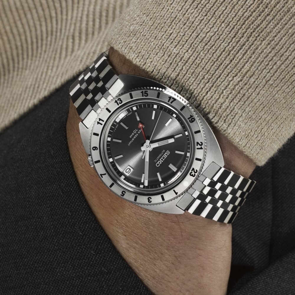 Replica Seiko Prospex Navigator Timer 38.5mm Mens details Grey SPB411J1 4 Replica Seiko Prospex Navigator Timer 38.5mm Mens details Grey SPB411J1