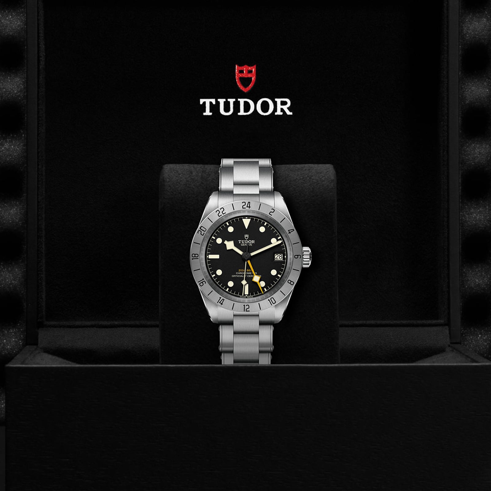 Replica Tudor Black Bay Pro M79470-0001 4 Replica Tudor Black Bay Pro M79470-0001