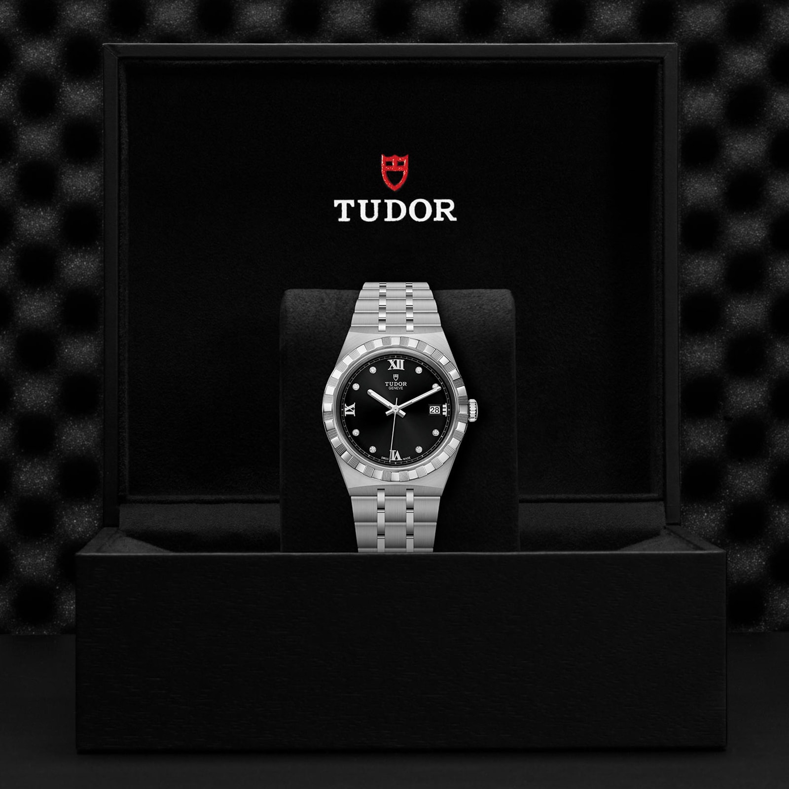 Replica Tudor Royal M28500-0004