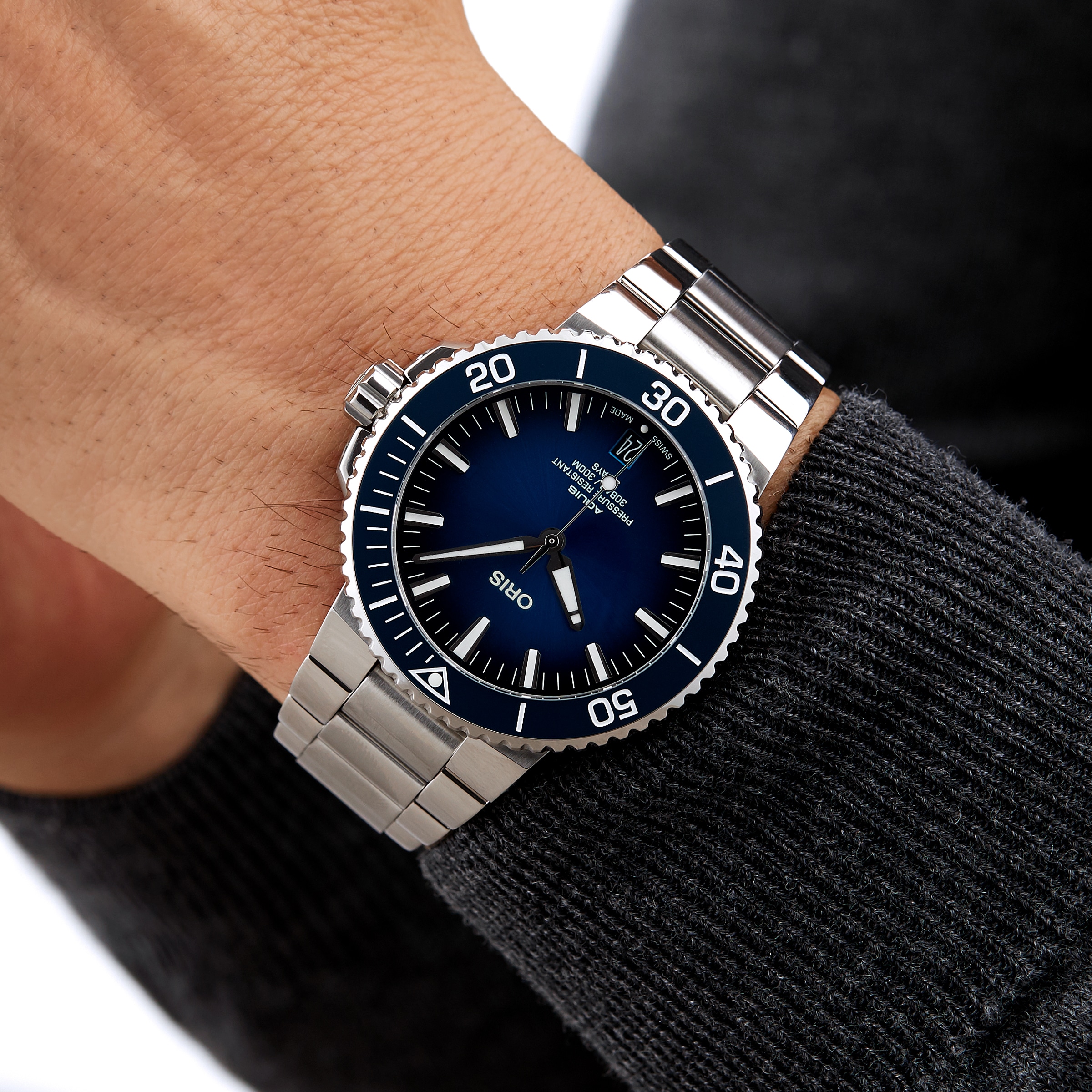 Replica Oris Aquis Diver 43.5mm Mens details 01 400 7763 4135-07 8 24 09PEB 4 Replica Oris Aquis Diver 43.5mm Mens details 01 400 7763 4135-07 8 24 09PEB