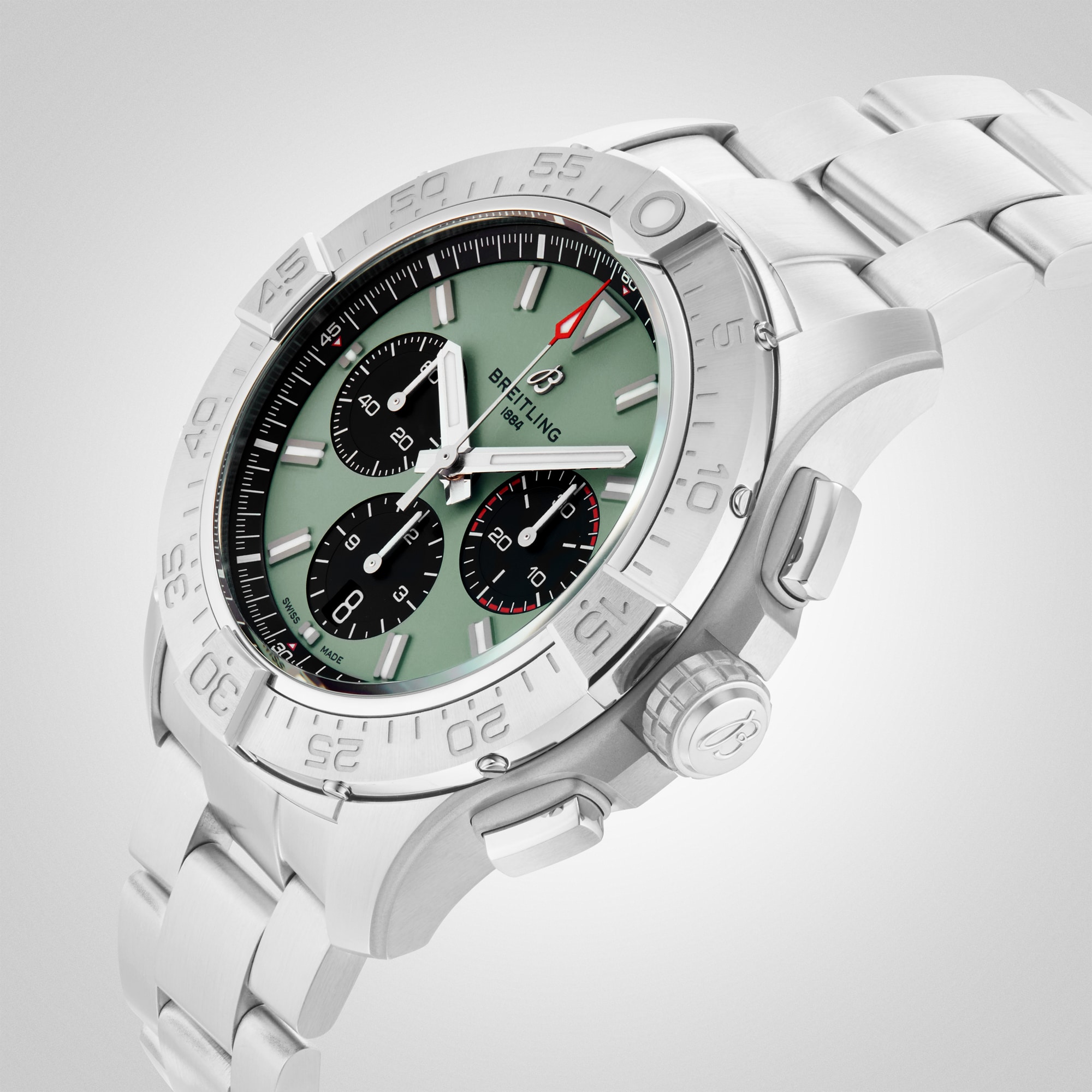 Replica Breitling Avenger Chronograph B01 44mm Mens details Green Stainless Steel AB0147101L1A1 4 Replica Breitling Avenger Chronograph B01 44mm Mens details Green Stainless Steel AB0147101L1A1