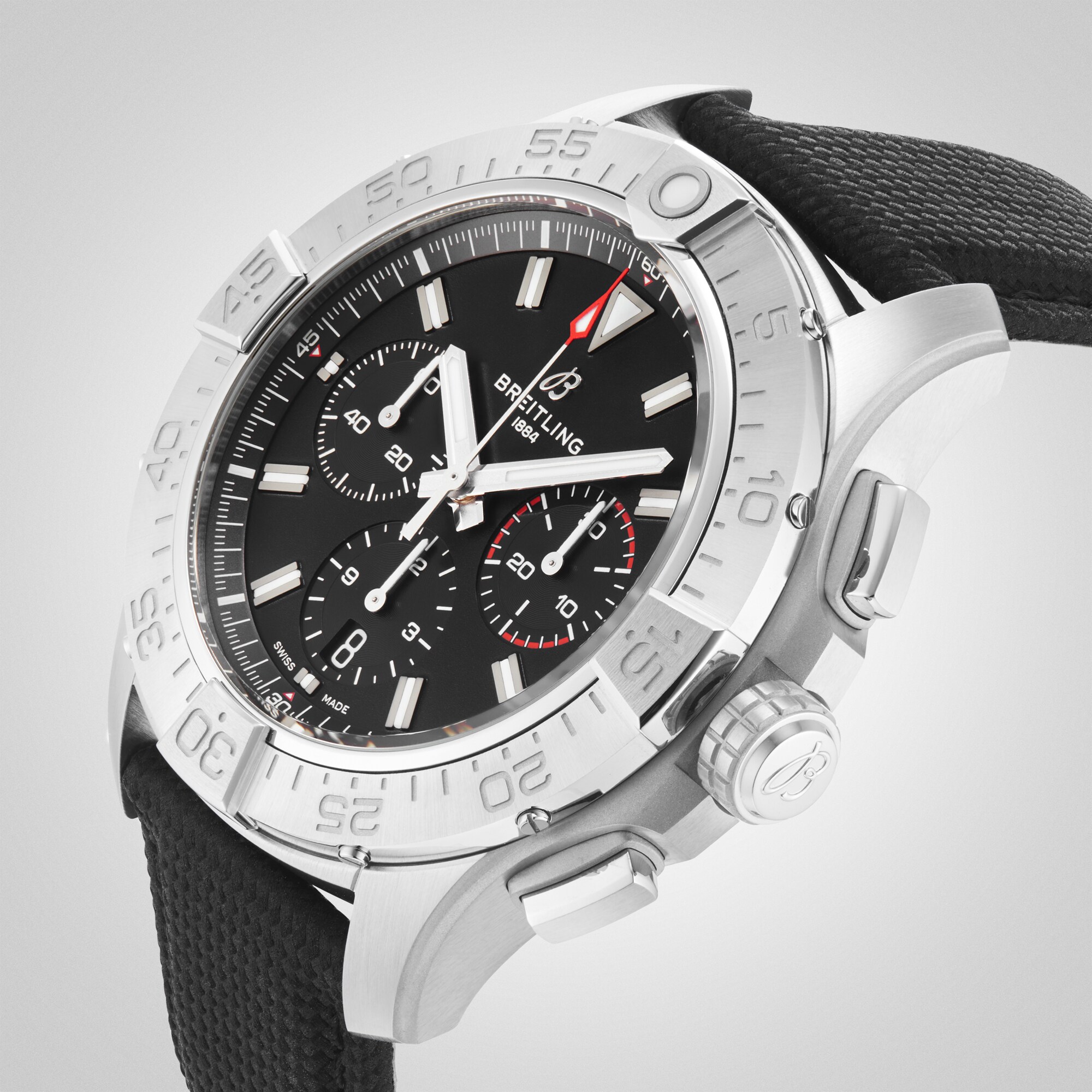 Replica Breitling Avenger Chronograph B01 44mm Mens details Black Leather AB0147101B1X1