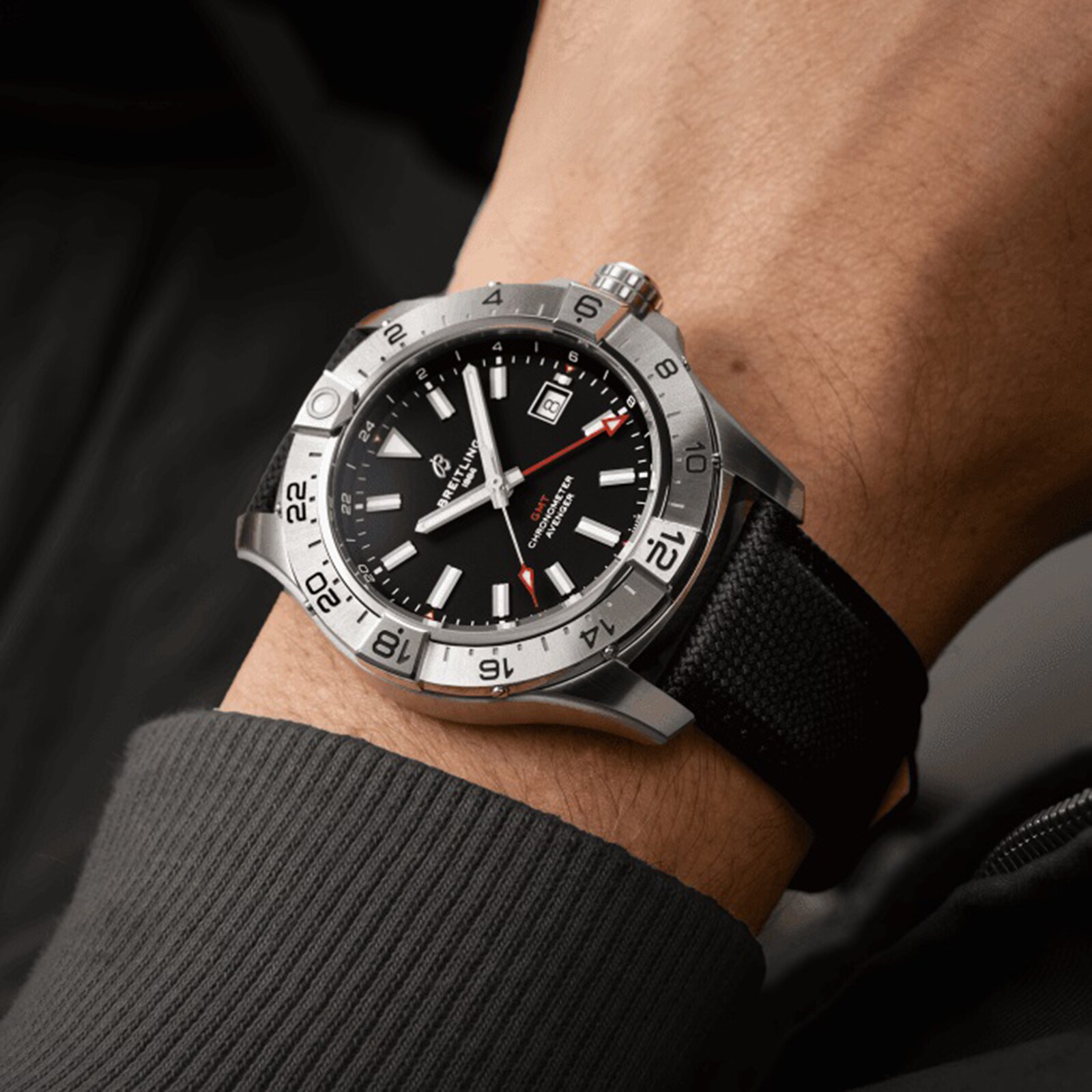 Replica Breitling Avenger Automatic GMT 44mm Mens details Black Leather A32320101B1X1 4 Replica Breitling Avenger Automatic GMT 44mm Mens details Black Leather A32320101B1X1