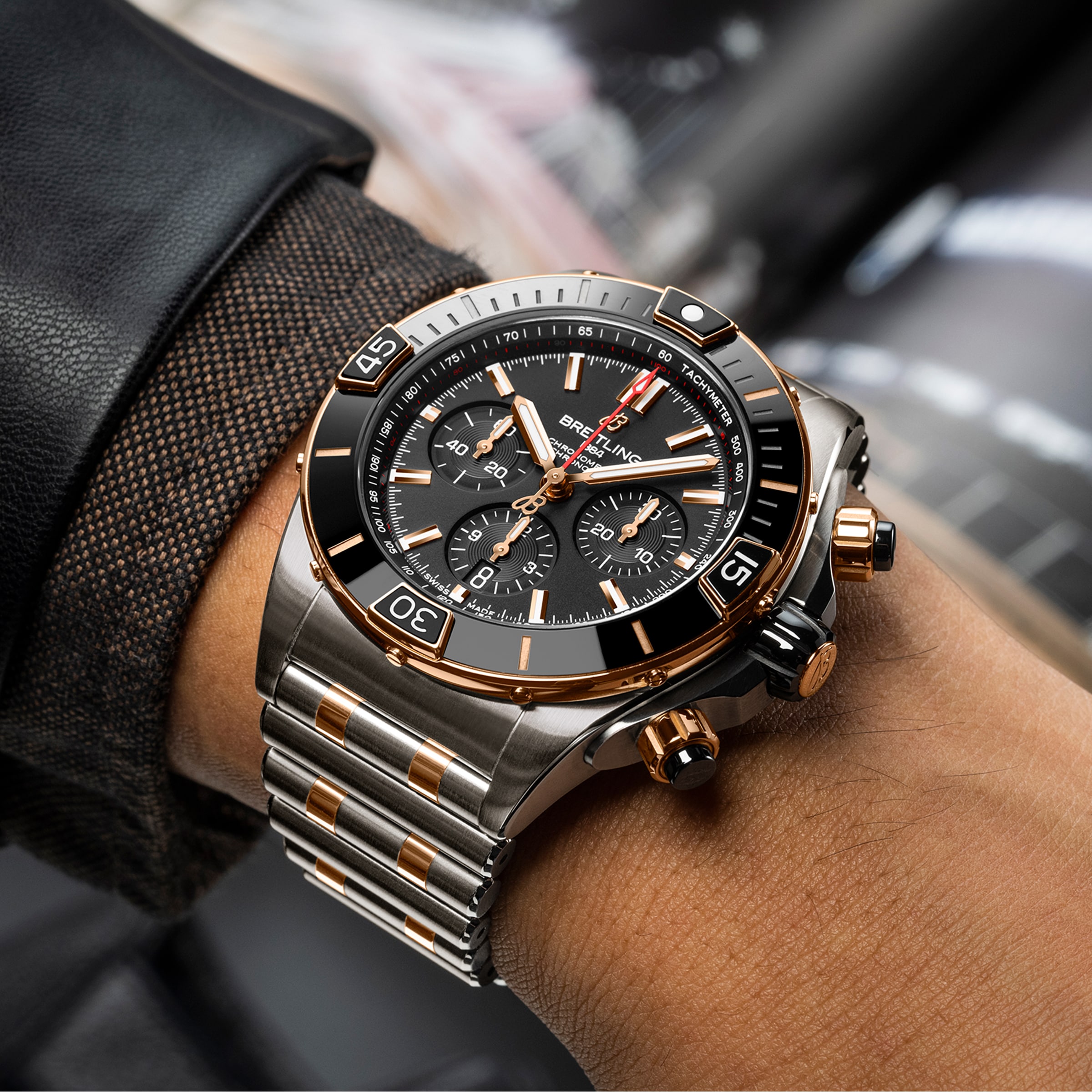 Replica Breitling Super Chronomat B01 44 Stainless Steel 18k Red Gold details UB0136251B1U1 4 Replica Breitling Super Chronomat B01 44 Stainless Steel 18k Red Gold details UB0136251B1U1