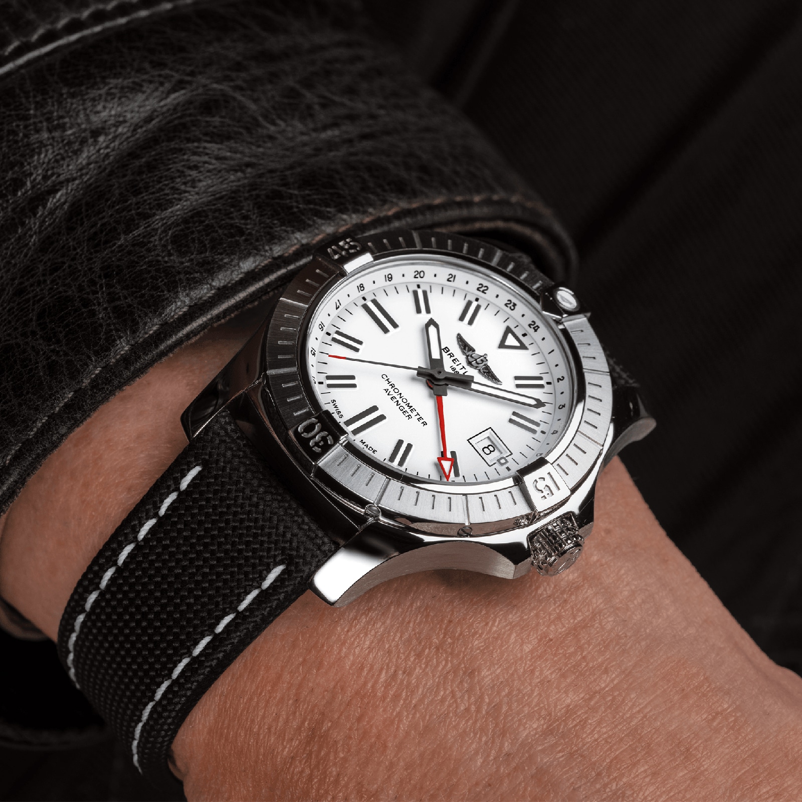 Replica Breitling Avenger Automatic GMT 43 Stainless Steel Leather Strap details A32397101A1X2 4 Replica Breitling Avenger Automatic GMT 43 Stainless Steel Leather Strap details A32397101A1X2