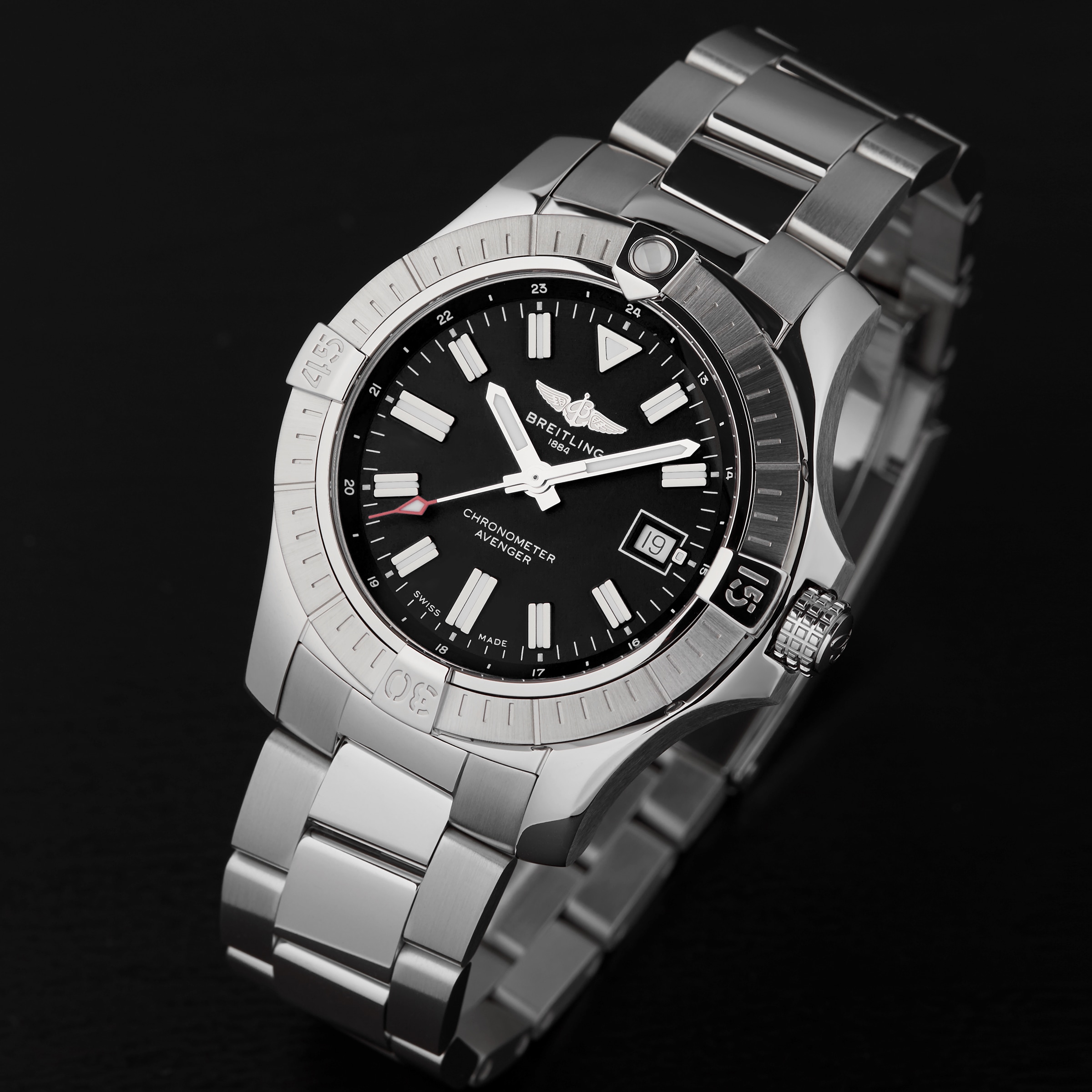 Replica Breitling Avenger Automatic 43 Stainless Steel details A17318101B1A1 4 Replica Breitling Avenger Automatic 43 Stainless Steel details A17318101B1A1