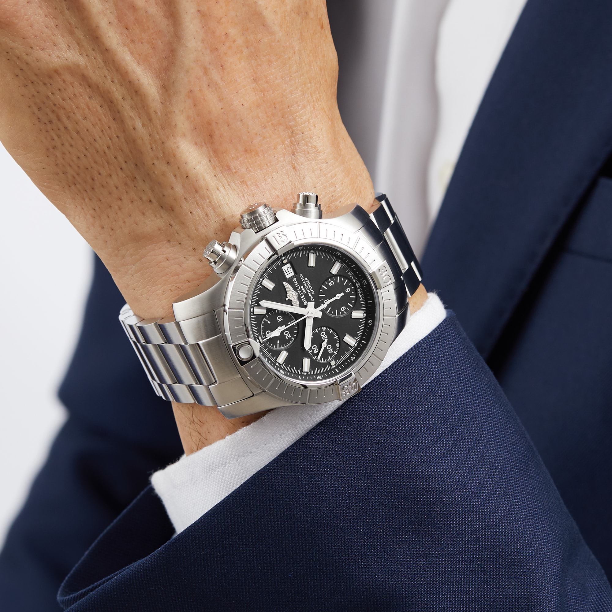 Replica Breitling Avenger Chronograph 43 Stainless Steel details A13385101B1A1 4 Replica Breitling Avenger Chronograph 43 Stainless Steel details A13385101B1A1