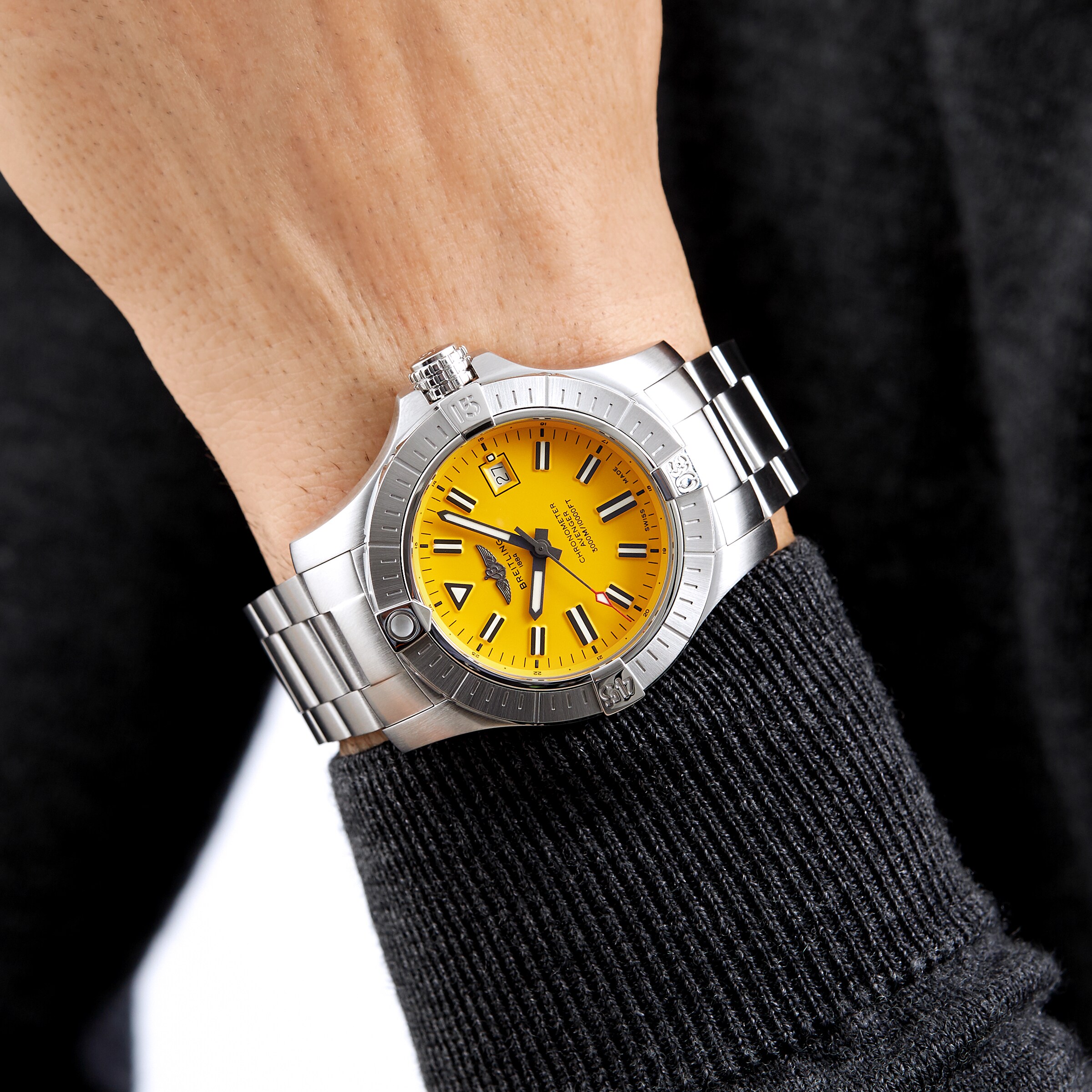 Replica Breitling Avenger Automatic 45 Seawolf Stainless Steel details A17319101I1A1