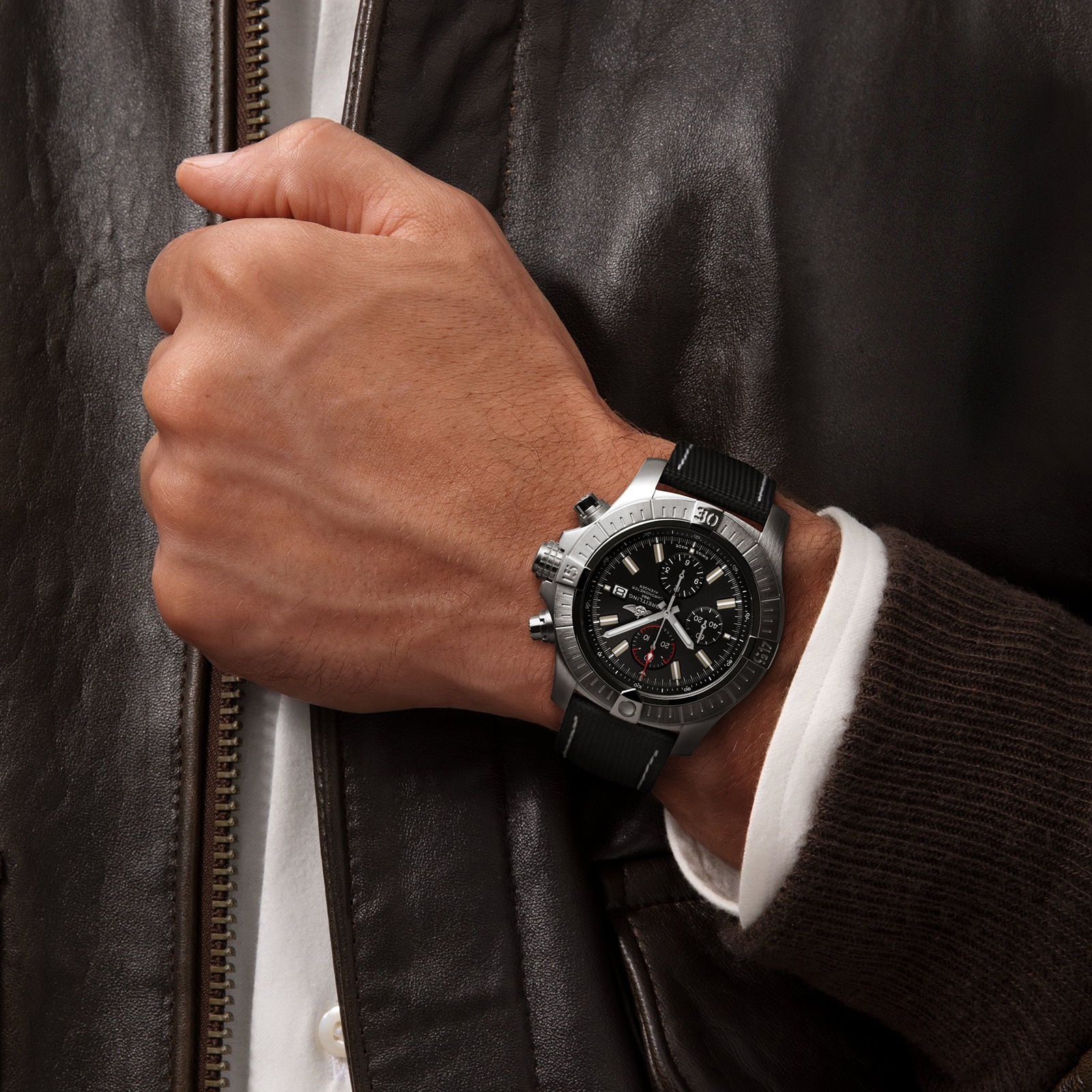 Replica Breitling Super Avenger Chronograph 48 Stainless Steel Leather Strap details A13375101B1X2 4 Replica Breitling Super Avenger Chronograph 48 Stainless Steel Leather Strap details A13375101B1X2
