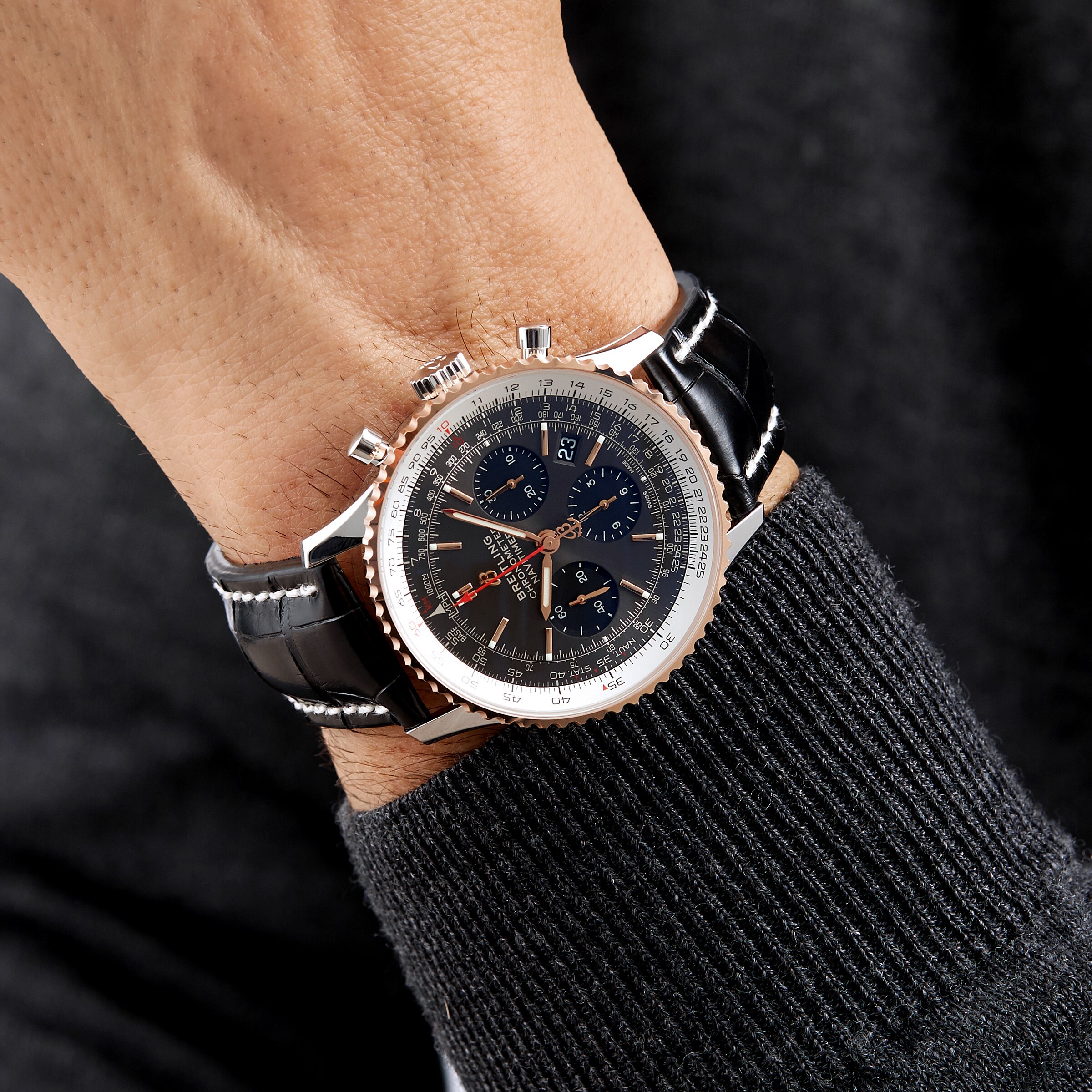 Replica Breitling Navitimer B01 43 Chronograph details UB0121211F1P1 4 Replica Breitling Navitimer B01 43 Chronograph details UB0121211F1P1