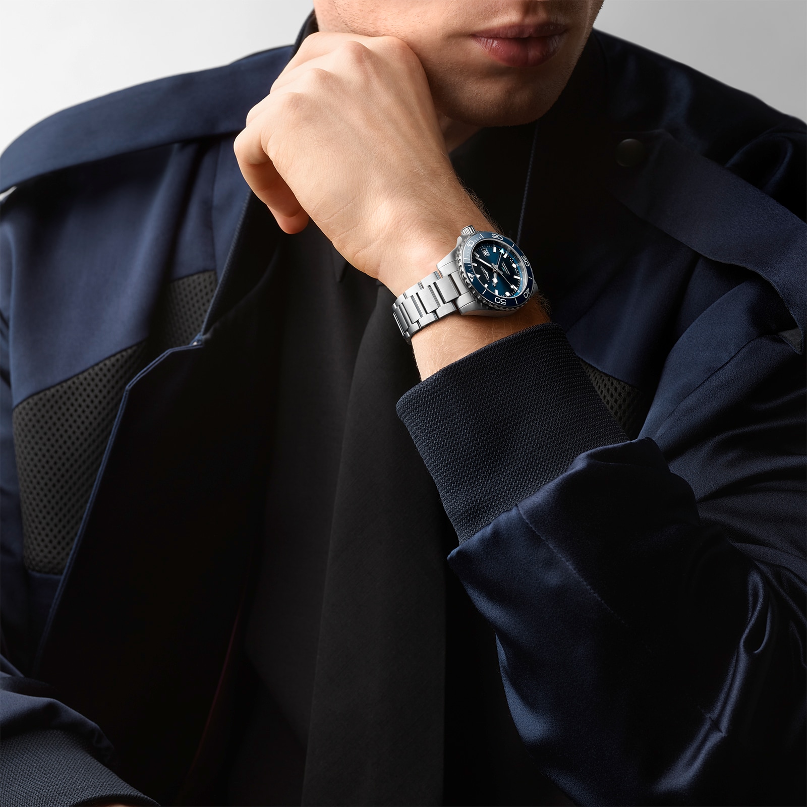 Replica Longines Hydroconquest 41mm Mens details Blue Stainless Steel L37904966 4 Replica Longines Hydroconquest 41mm Mens details Blue Stainless Steel L37904966