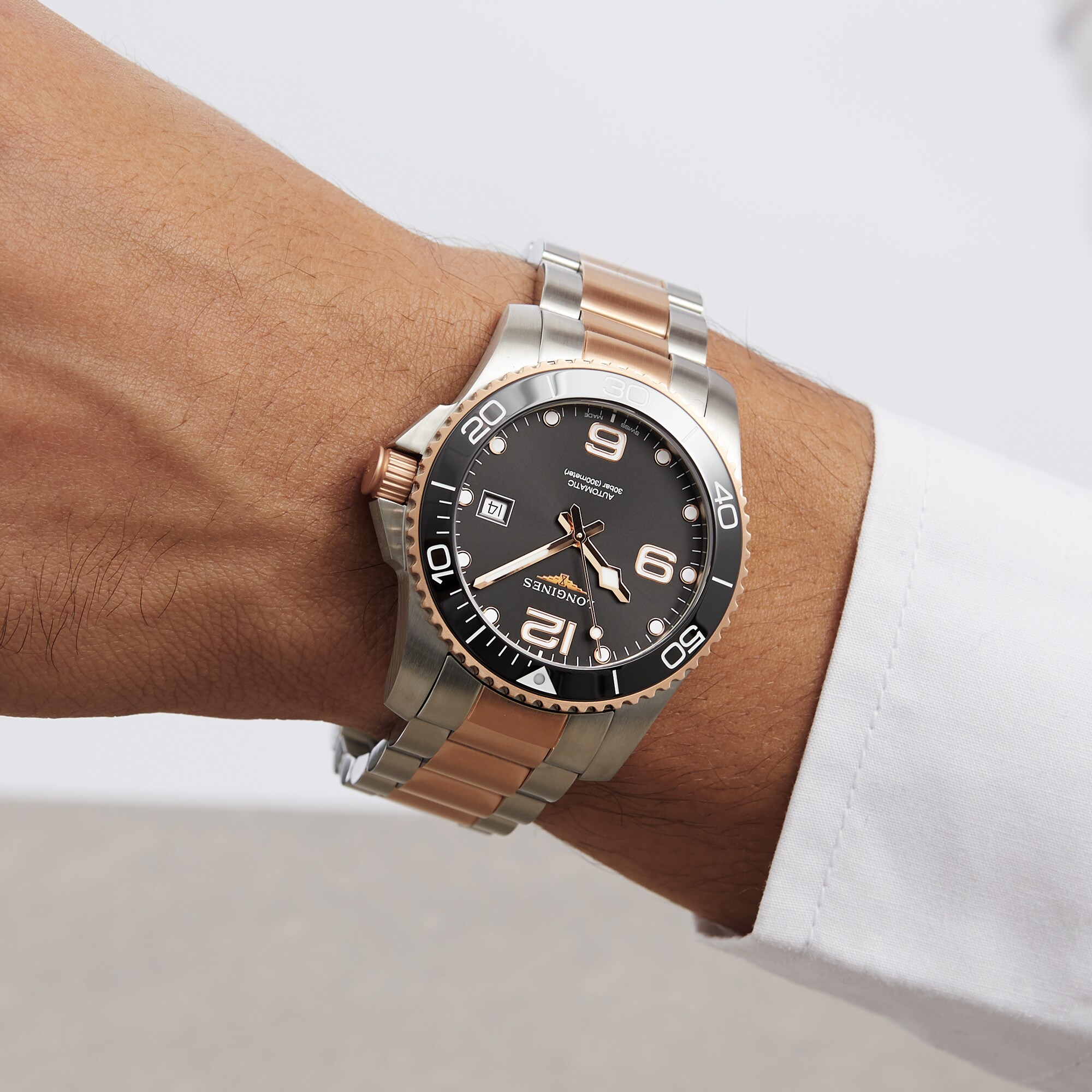 Replica Longines HydroConquest 41mm Mens details L37813587 4 Replica Longines HydroConquest 41mm Mens details L37813587