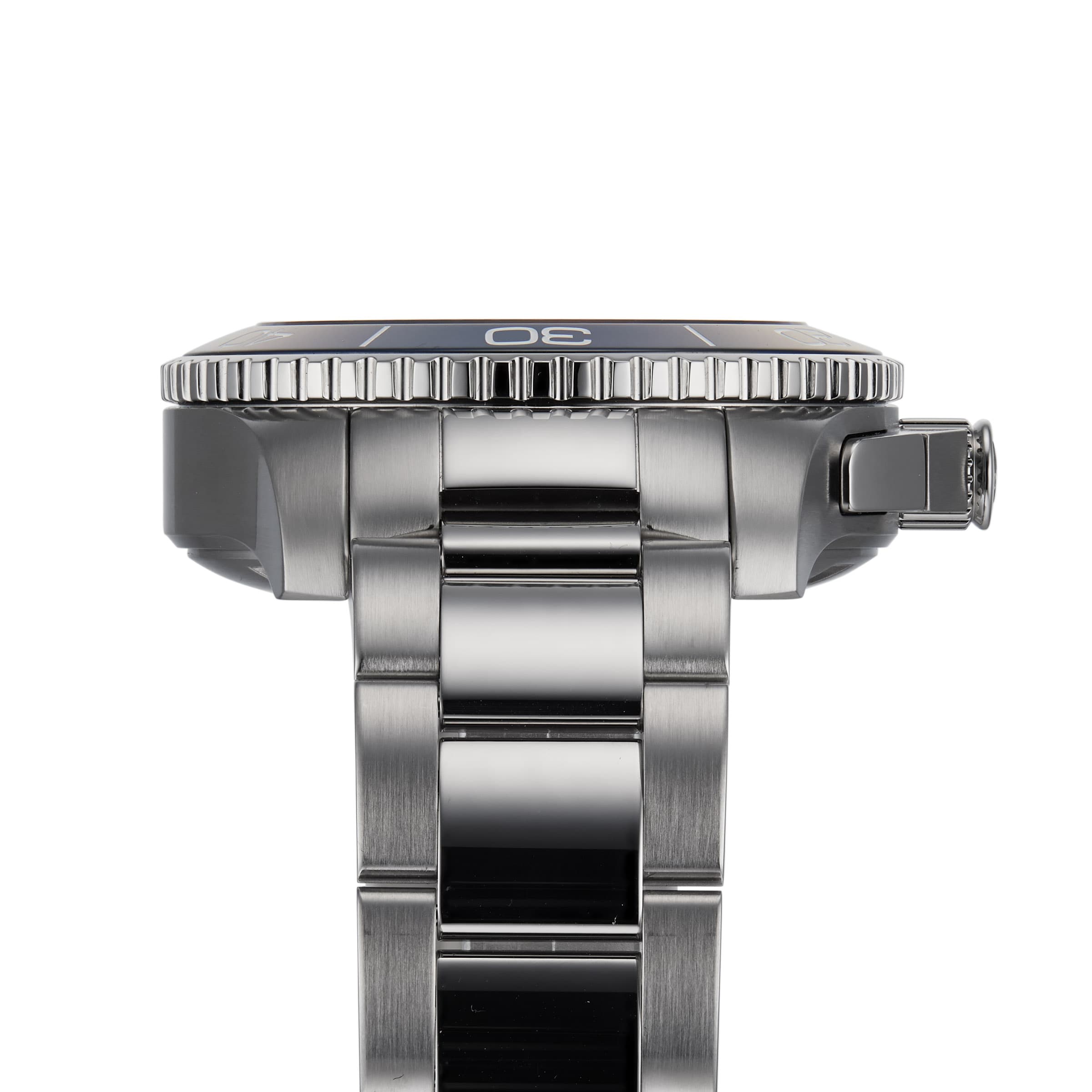 Replica Longines HydroConquest 43mm Mens details L38834966 4 Replica Longines HydroConquest 43mm Mens details L38834966