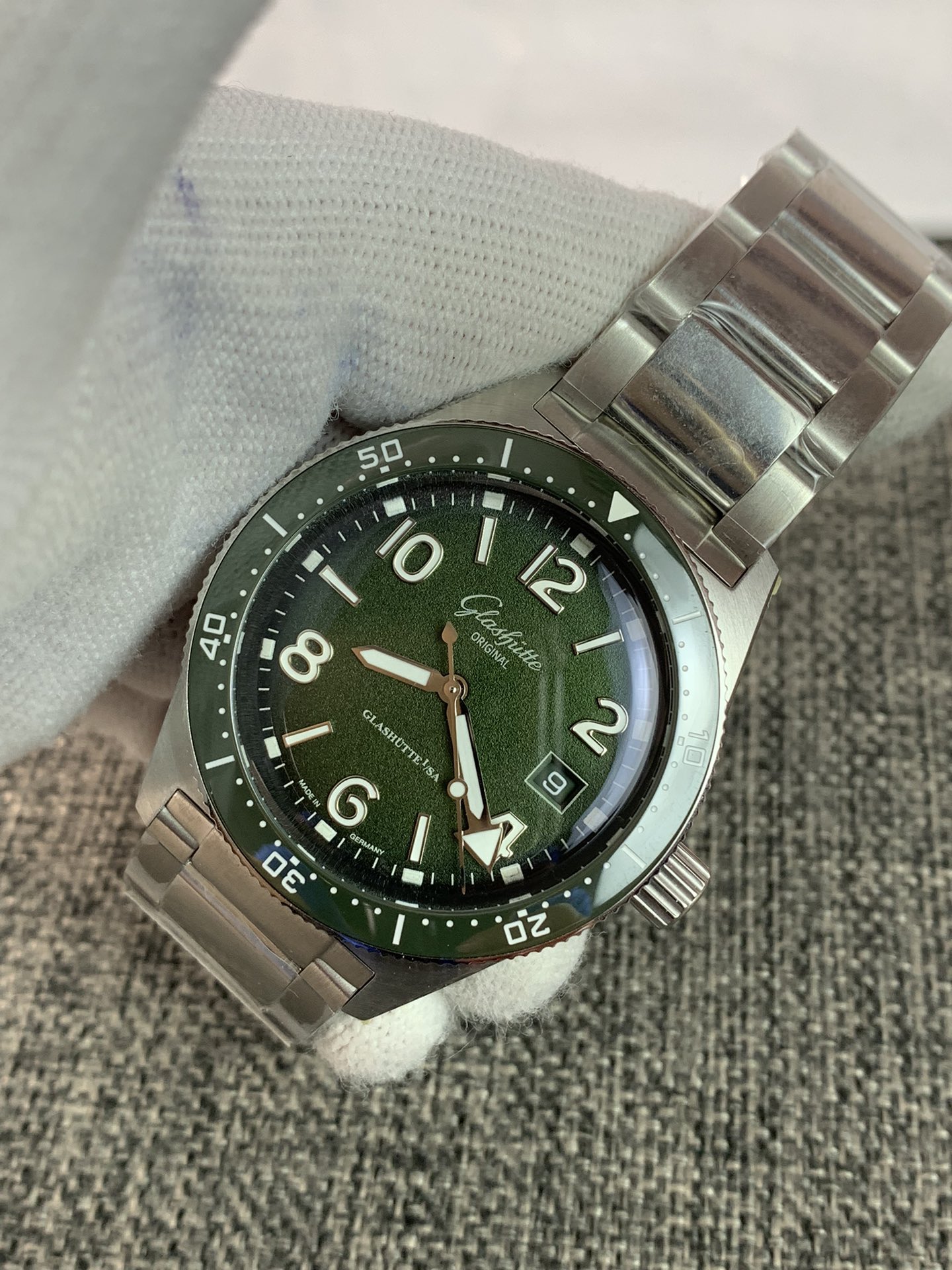Replica Glashutte Men Seamaster 13911138370 5 Replica Glashutte Men Seamaster 13911138370